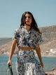 Blusa corta estampado flores azul