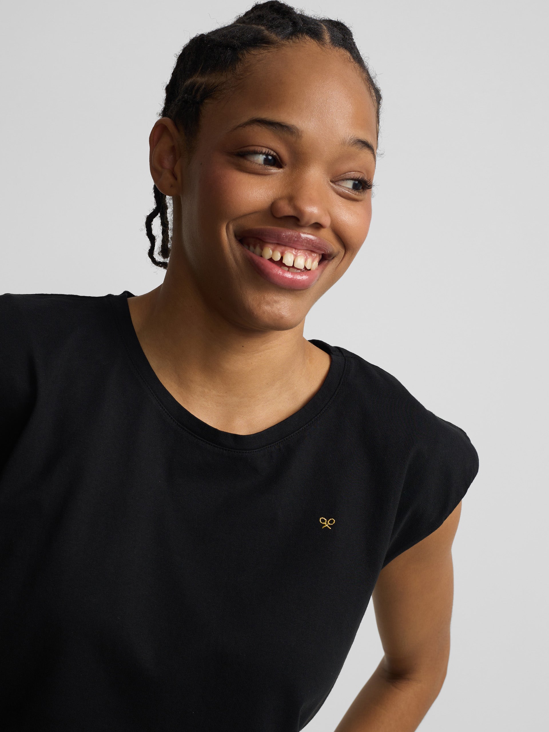 Black woman sun t-shirt