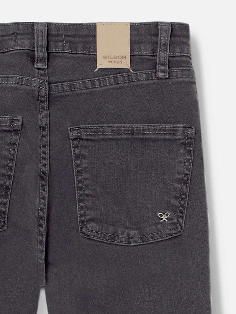 Calças slim fit cinzentas para mulher