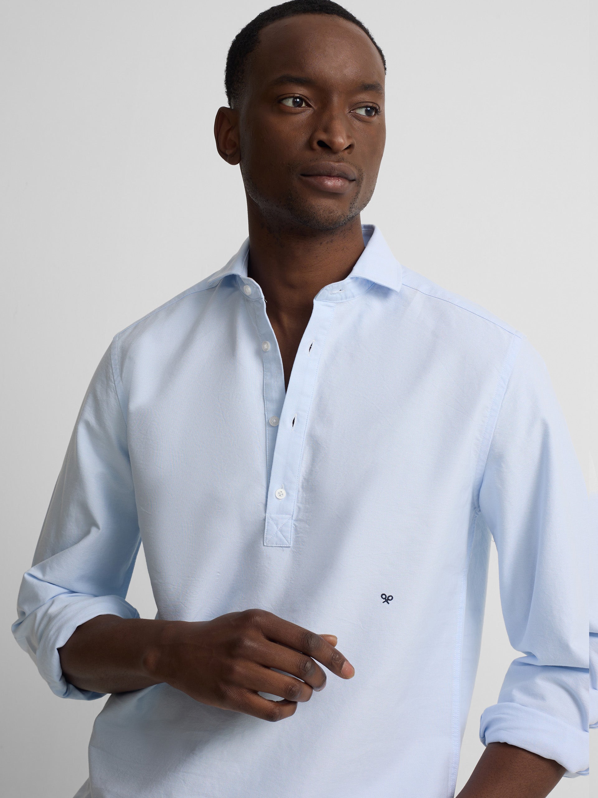 Polera sport oxford celeste