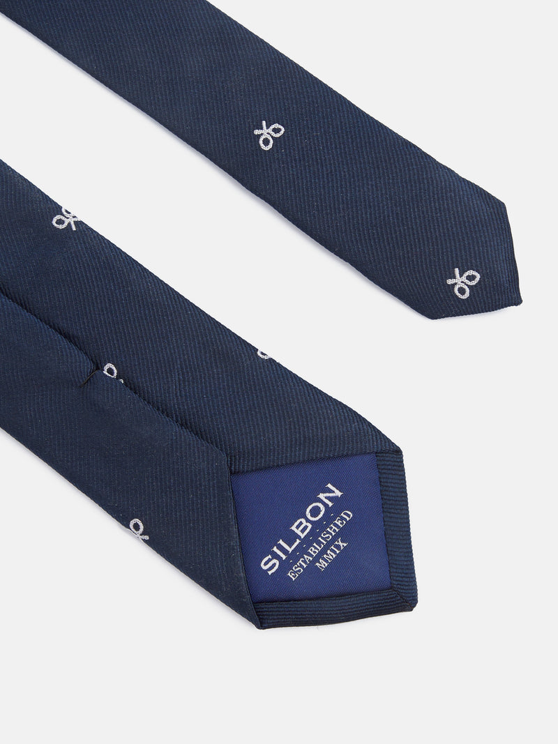 Kids tie with white rackets