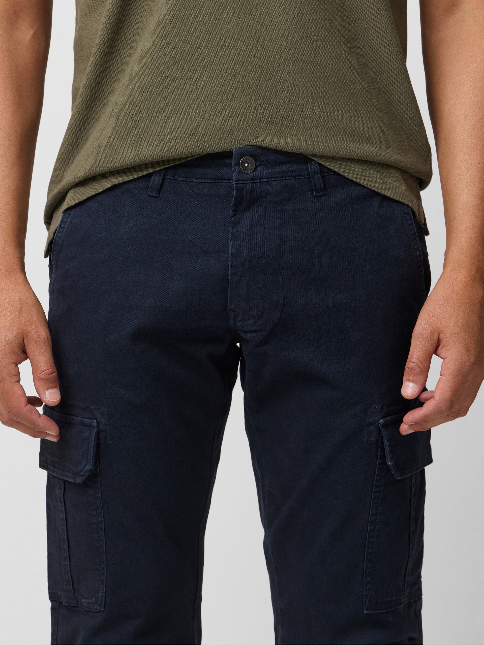 Pantalon cargo casual azul marino