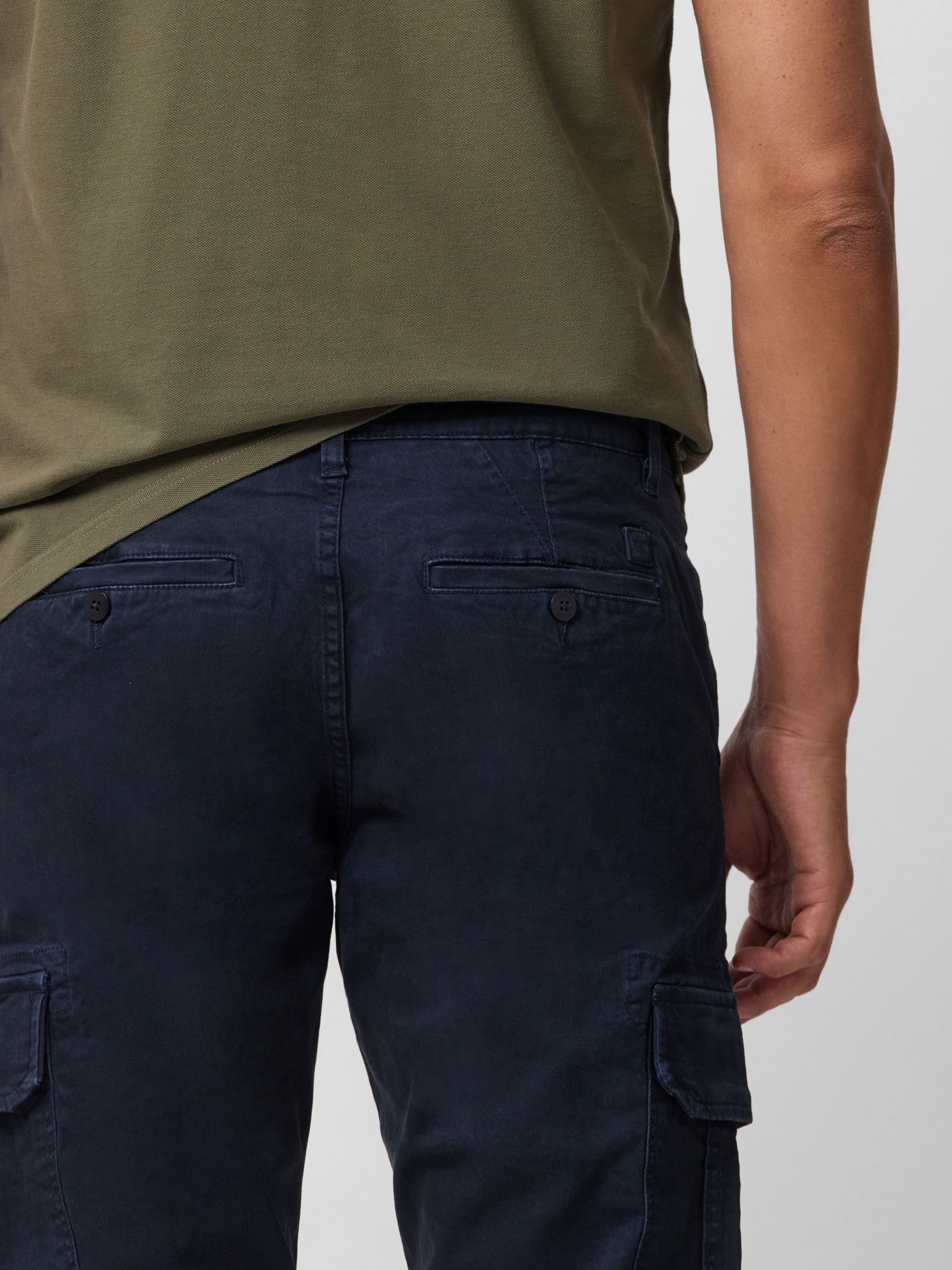 Pantalon cargo casual azul marino
