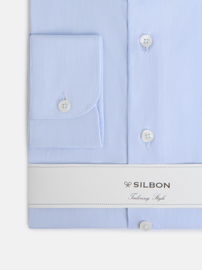 Camisa de vestir riscas finas punho simples azul-claro
