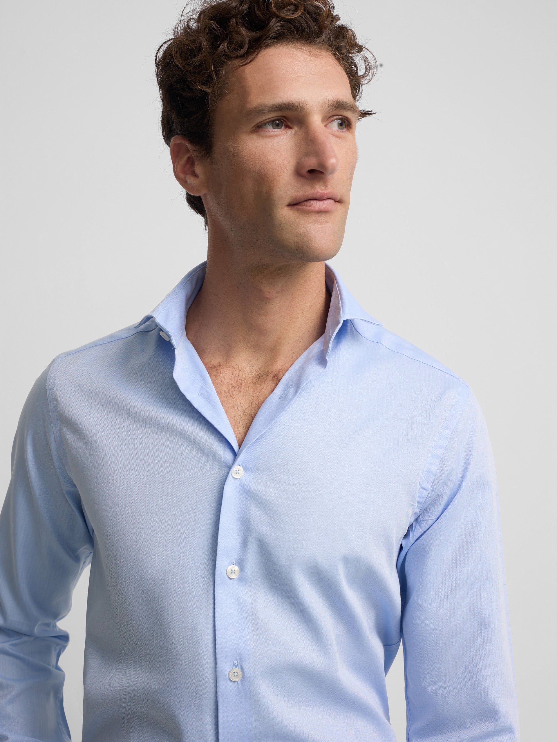 Camisa vestir espiga puño doble celeste