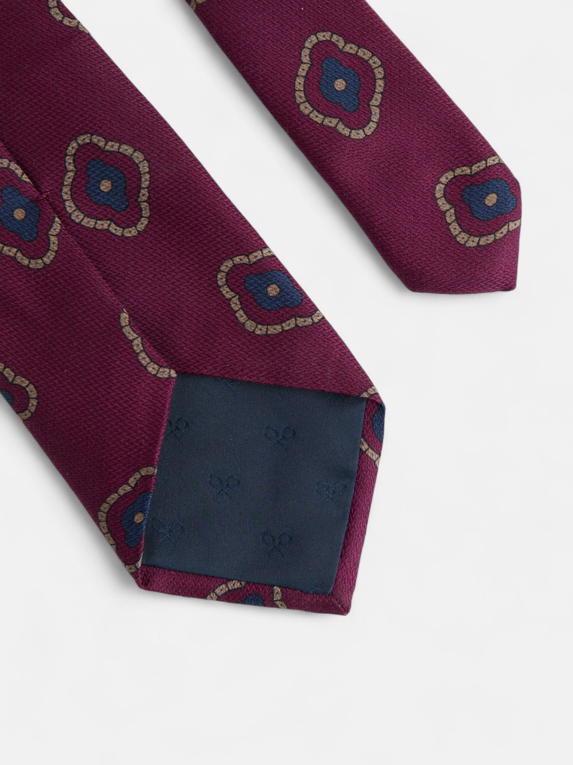 Corbata motivo irregular geometrico burdeos