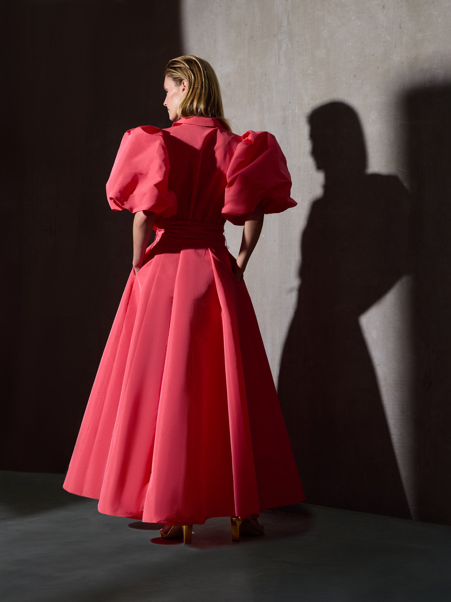 Vestido CaprileXSilbon camisa tafetá vermelho