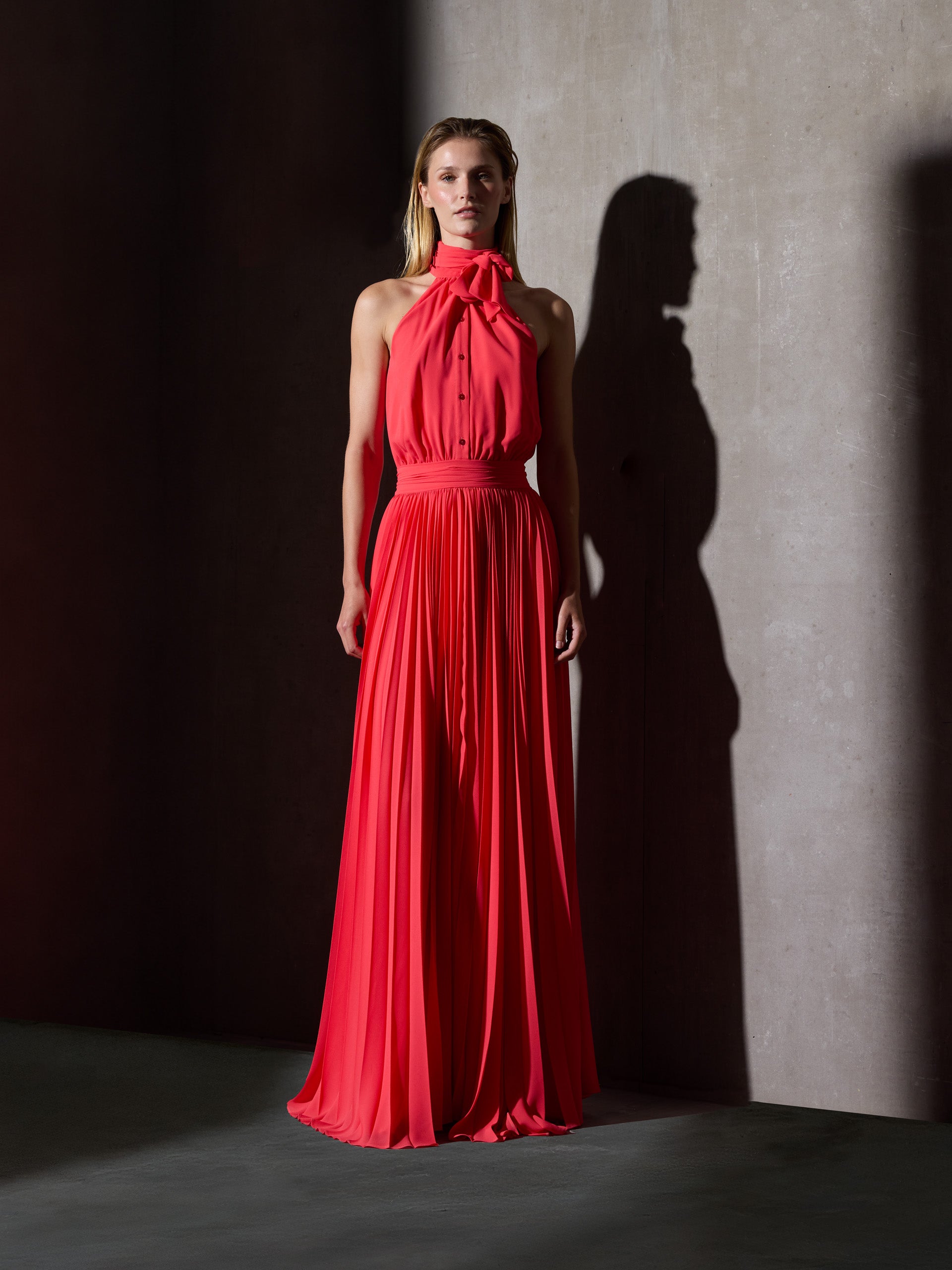 Robe plissée CaprileXSilbon avec nœud corail