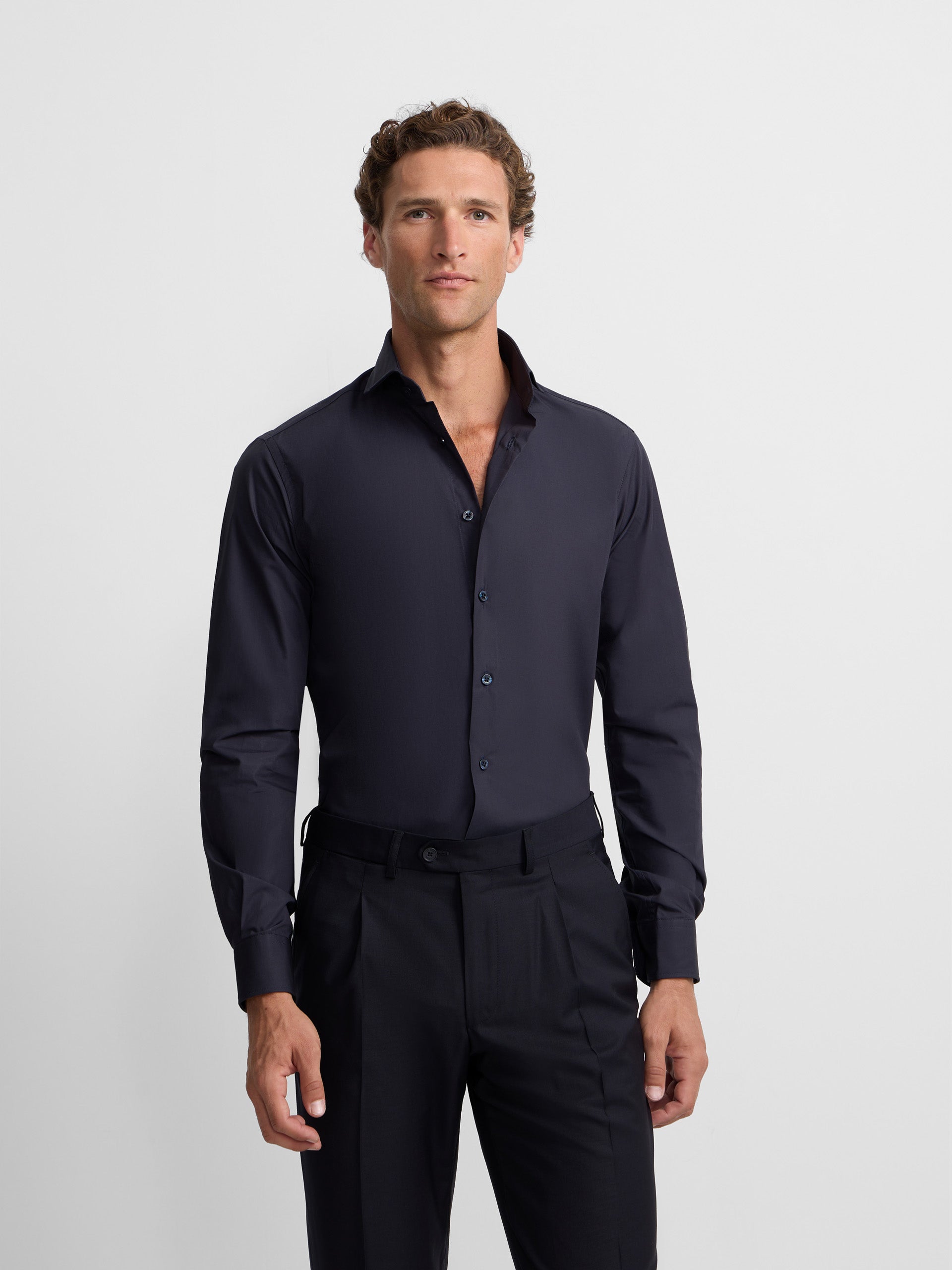 Camisa vestir lisa azul marino