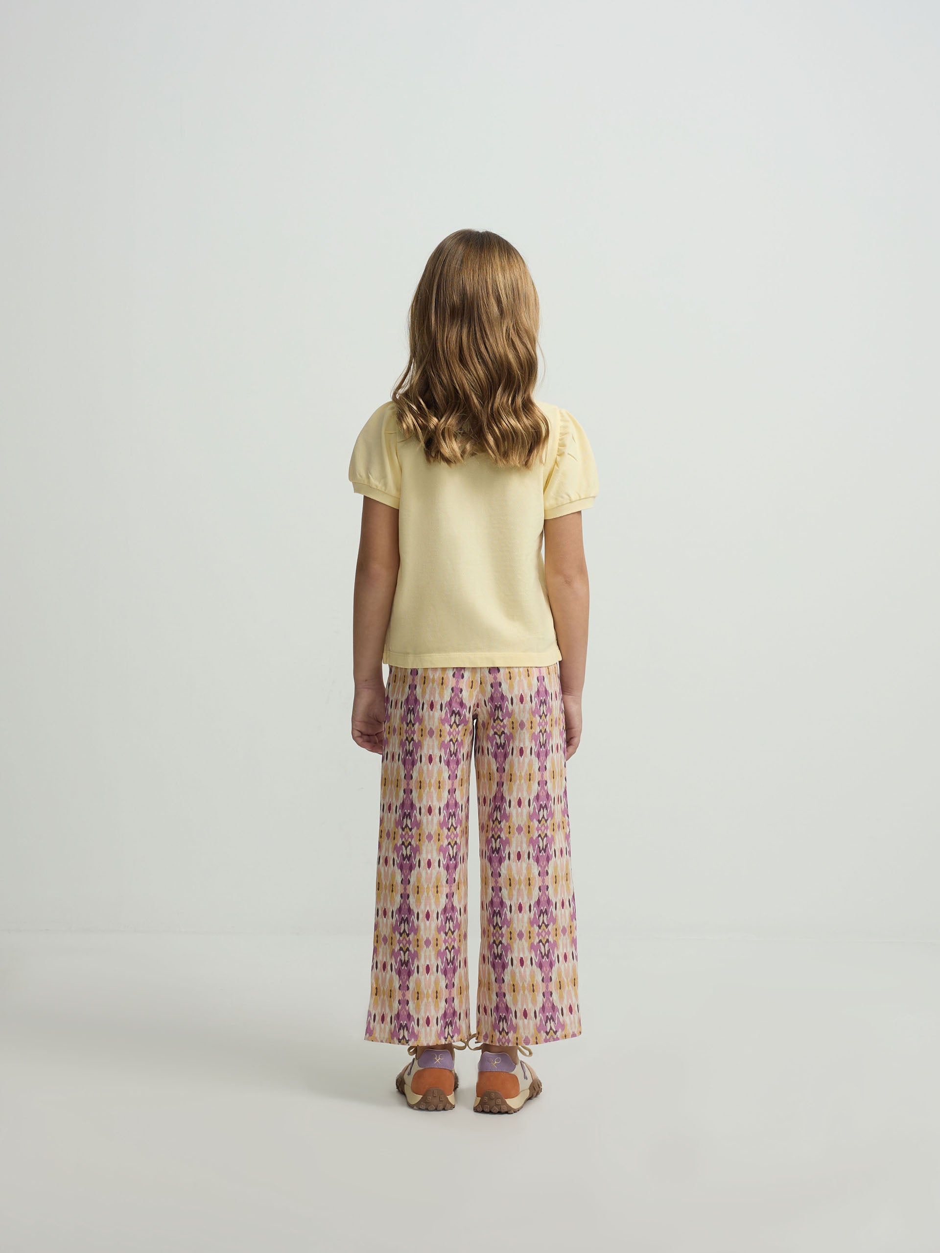 Puff sleeve yellow girl polo
