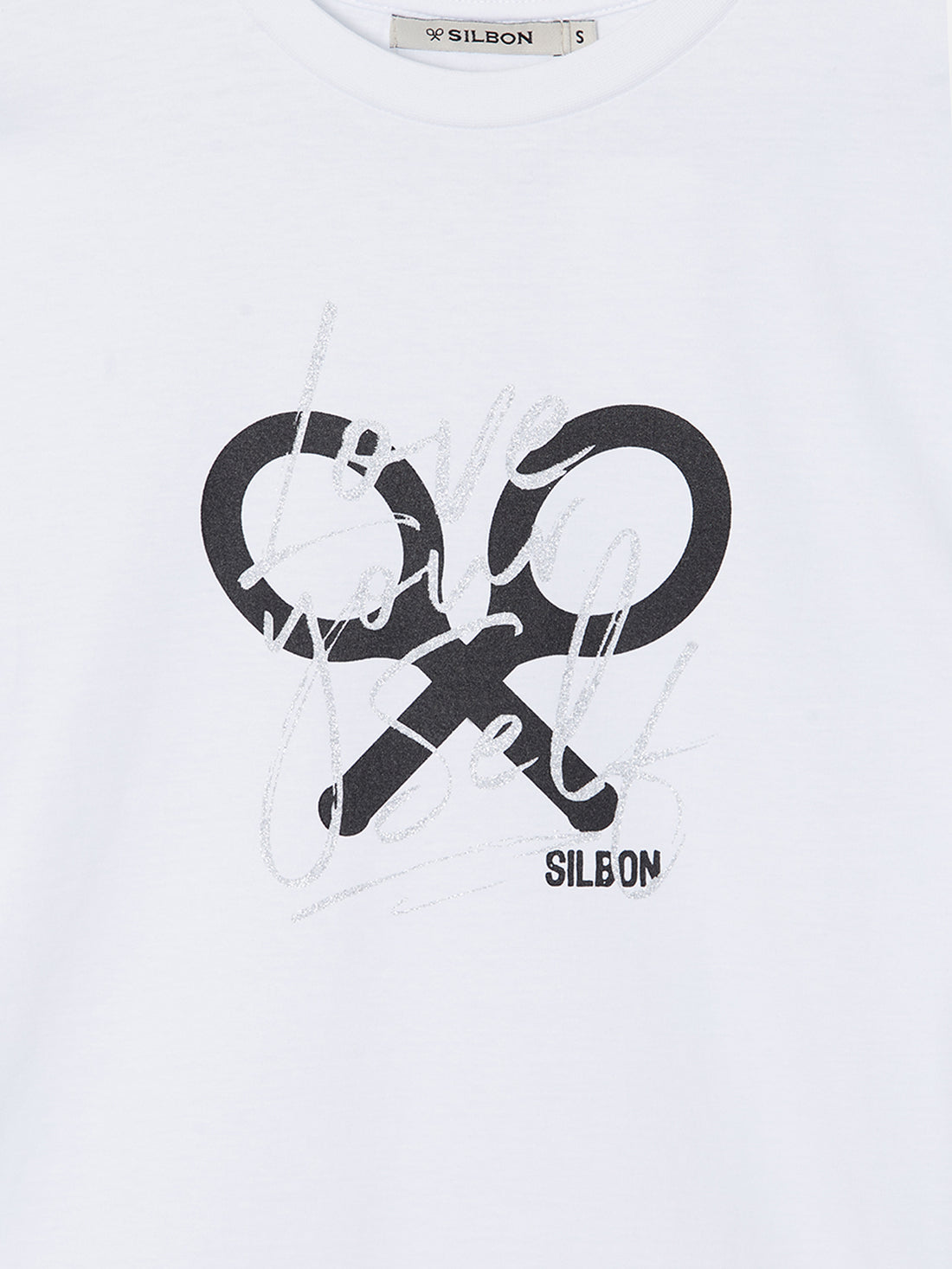 White women's roll-out sleeve t-shirt