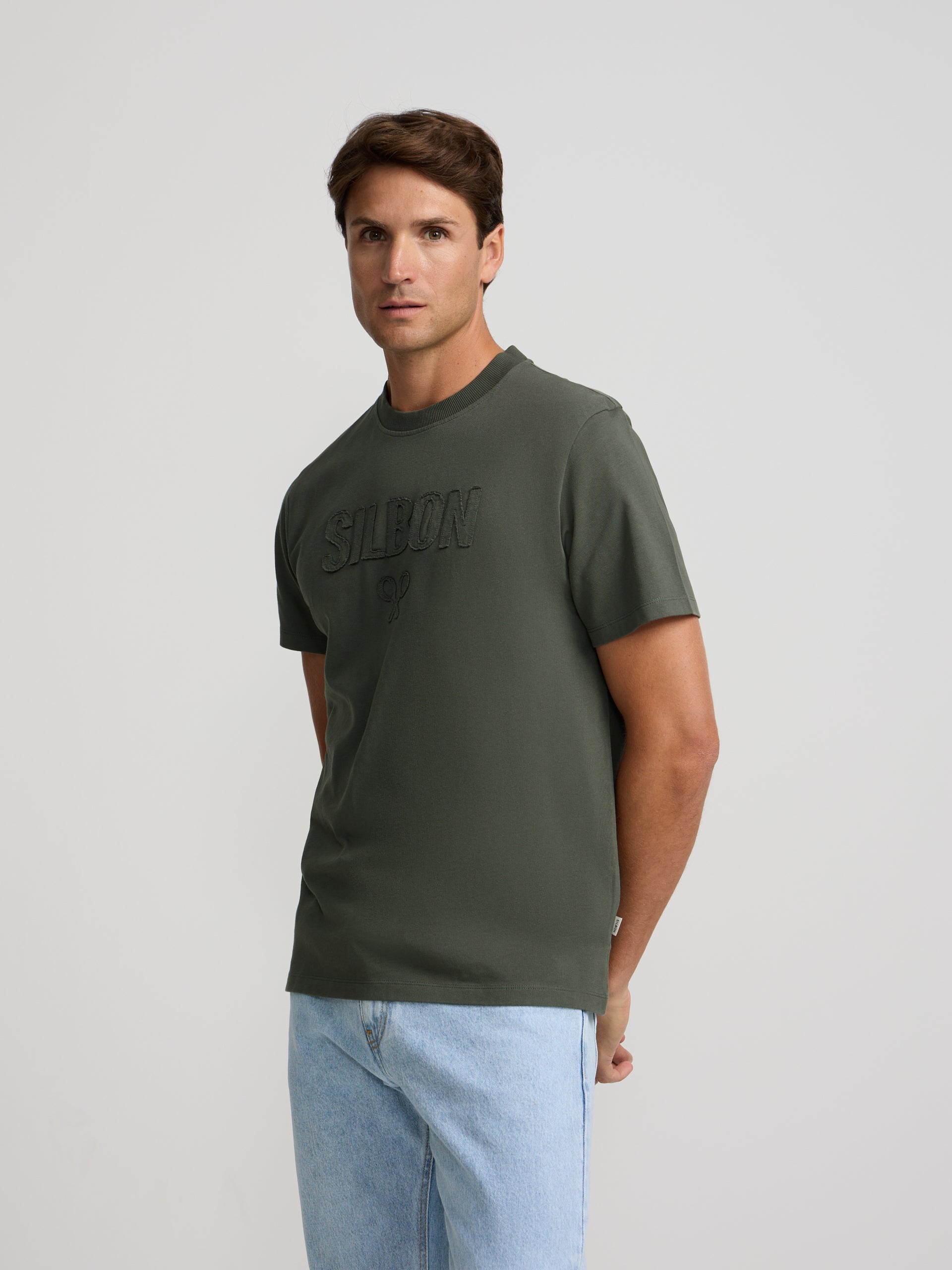 Camiseta silbon patch tono khaki