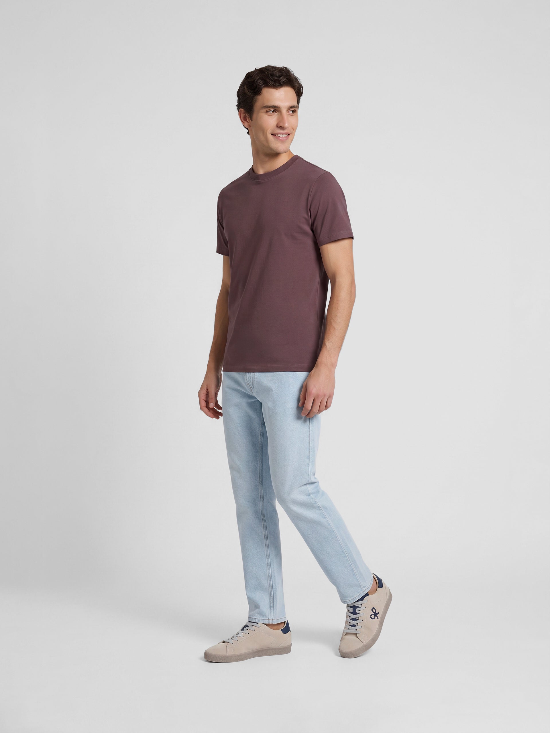 Camiseta lisa minilogo parche burdeos
