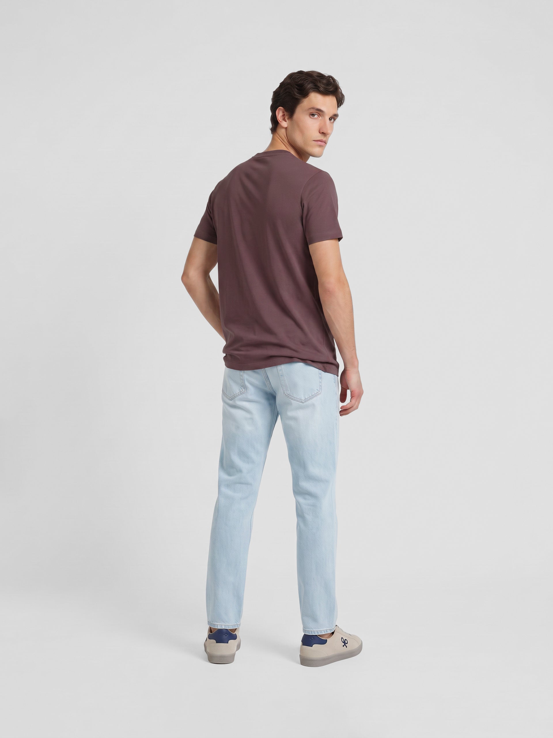 Camiseta lisa minilogo parche burdeos