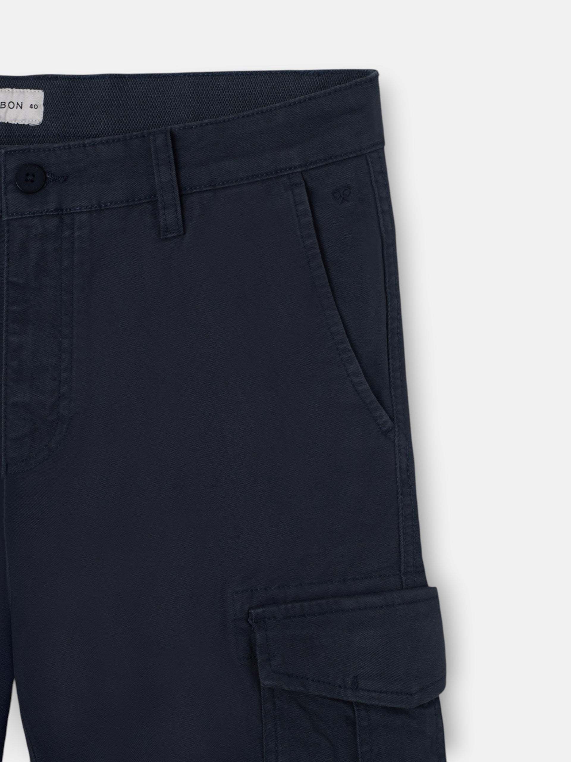 Pantalon sport cargo azul marino
