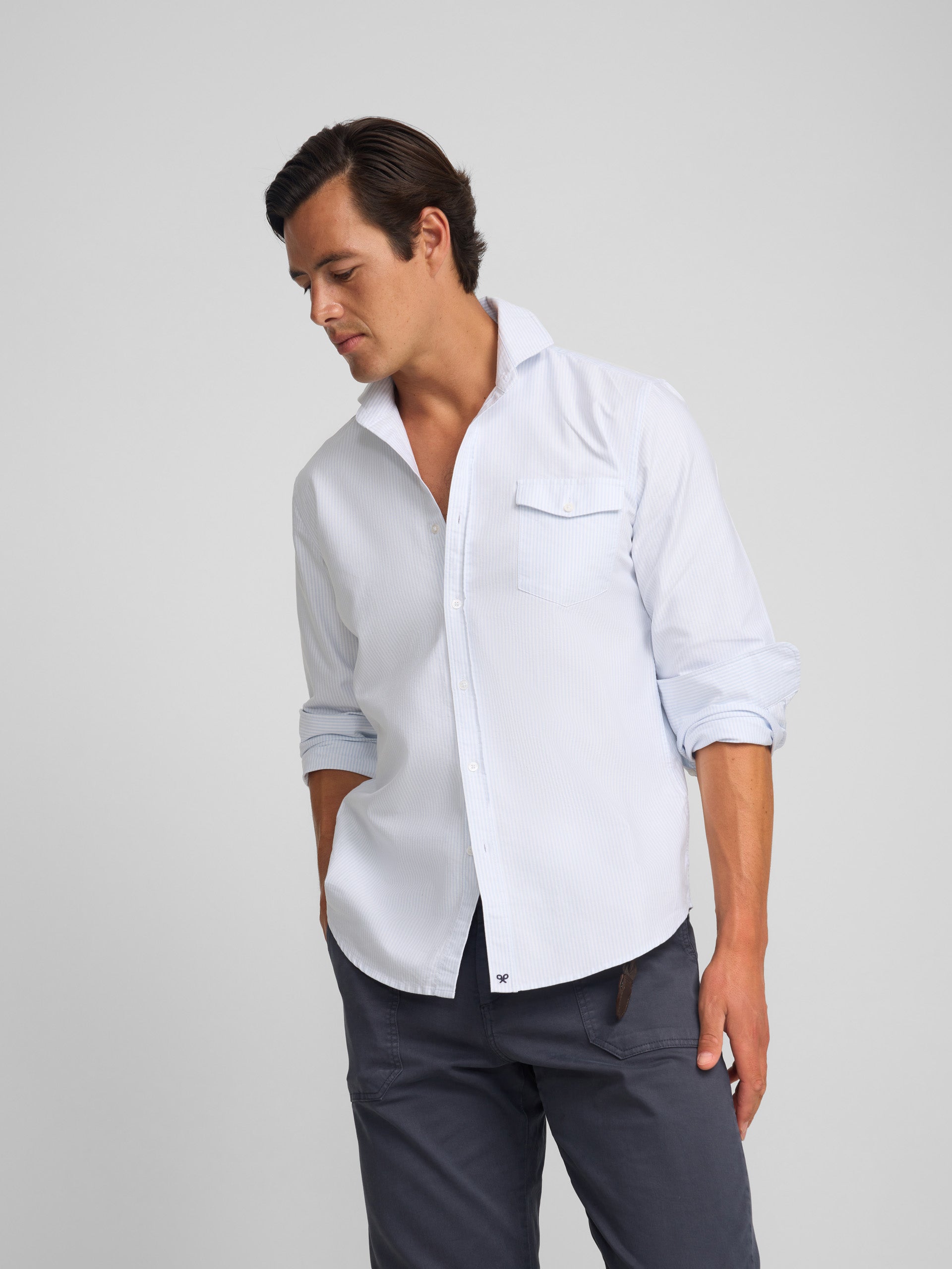 Sport cruise shirt with blue striped pocket