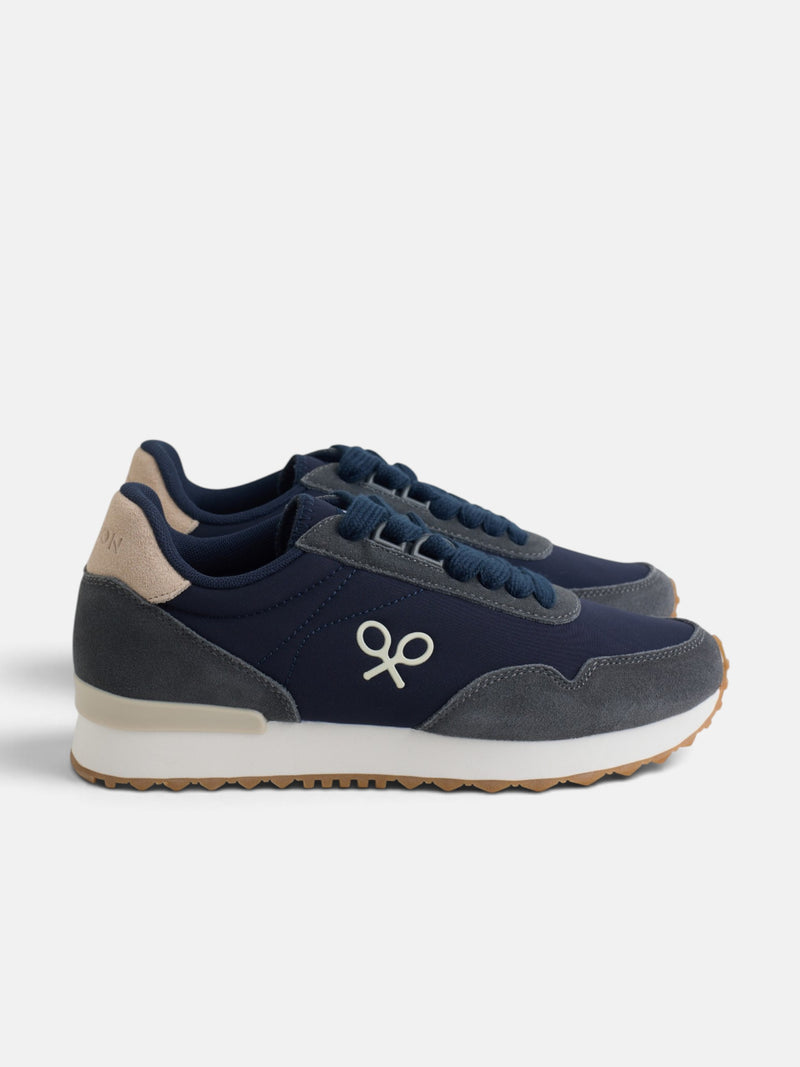 Navy blue relaxed running sneaker