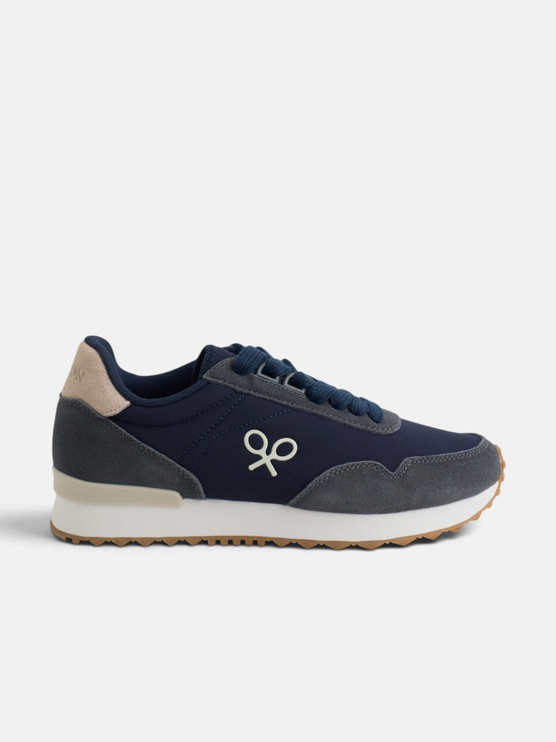 Navy blue relaxed running sneaker
