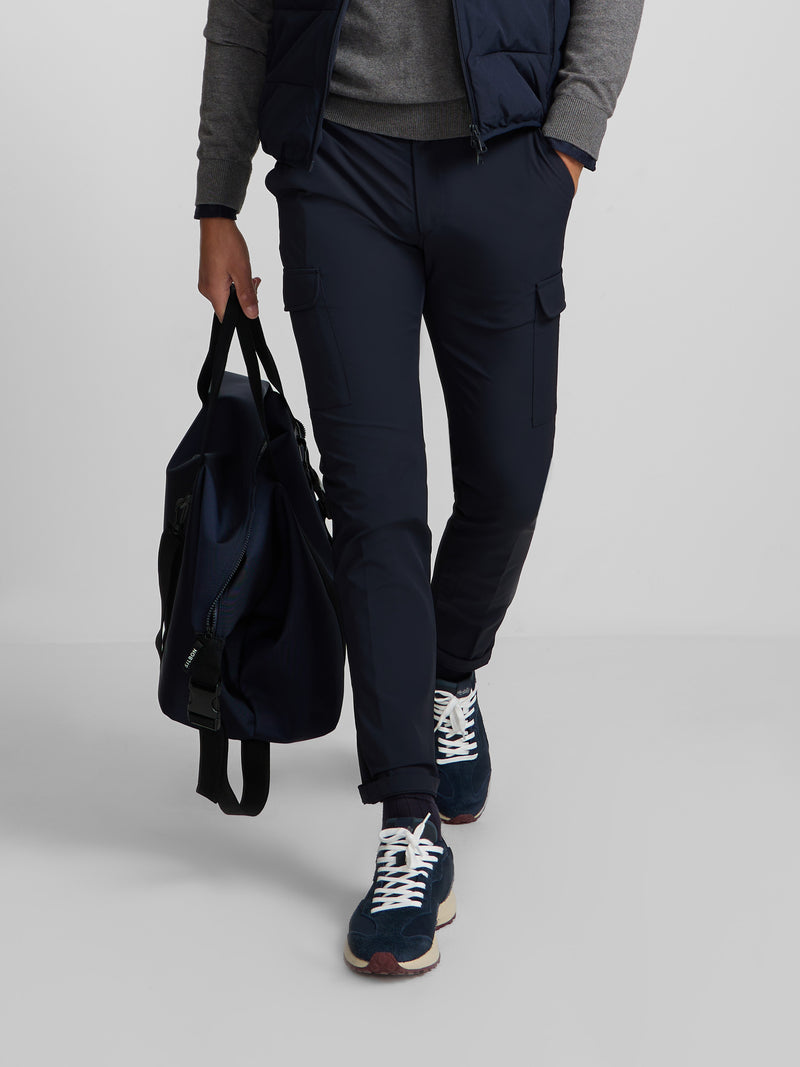 Pantalon sport cargo tecnico azul marino
