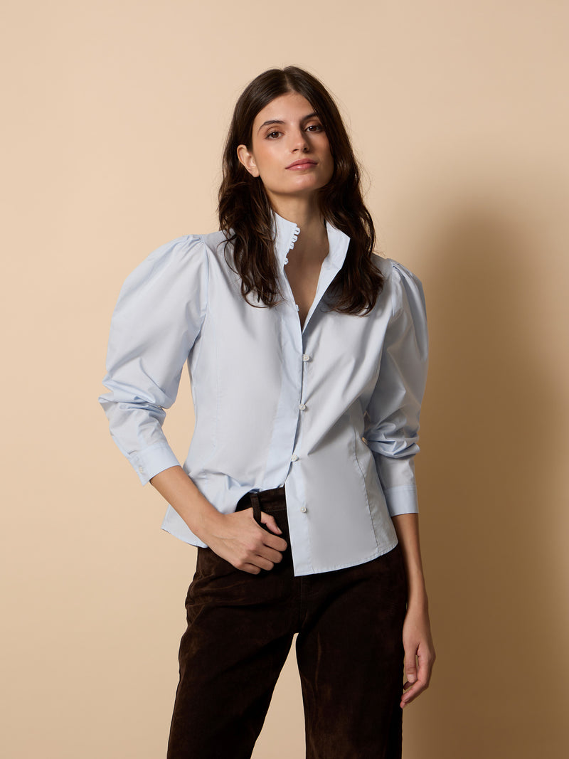 Unique shirt with light blue collar