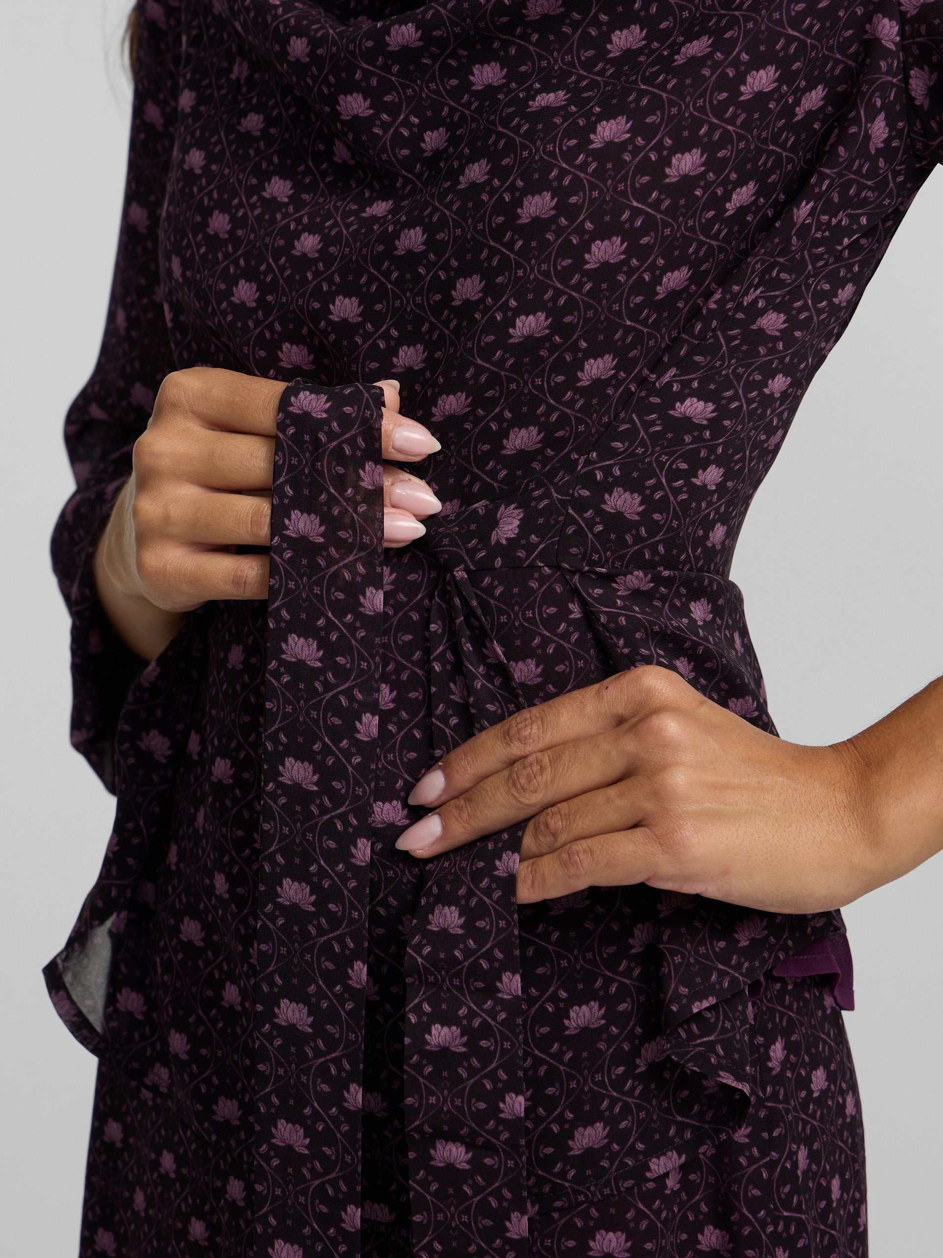 Saia midi com laço estampado roxo