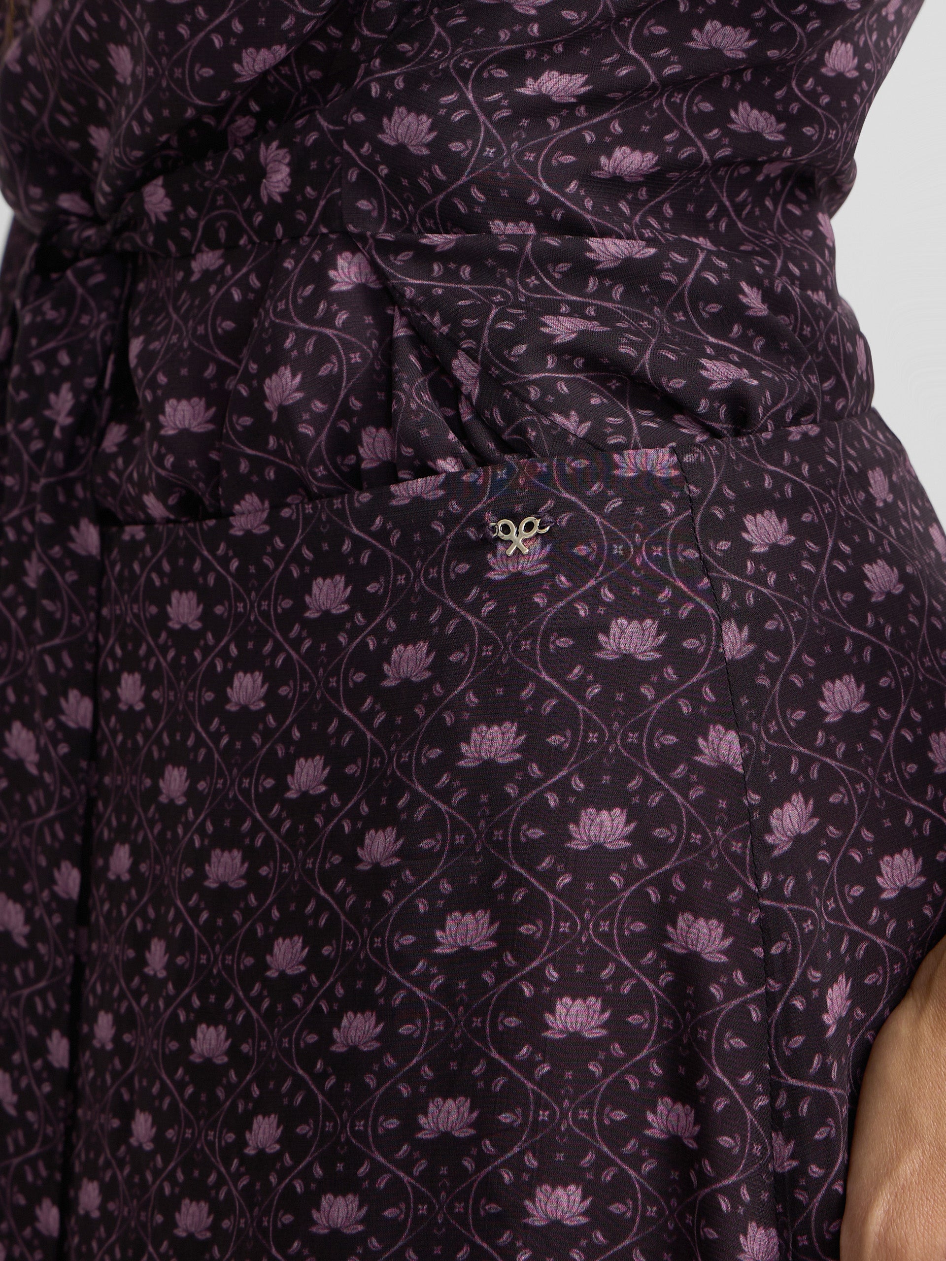 Saia midi com laço estampado roxo