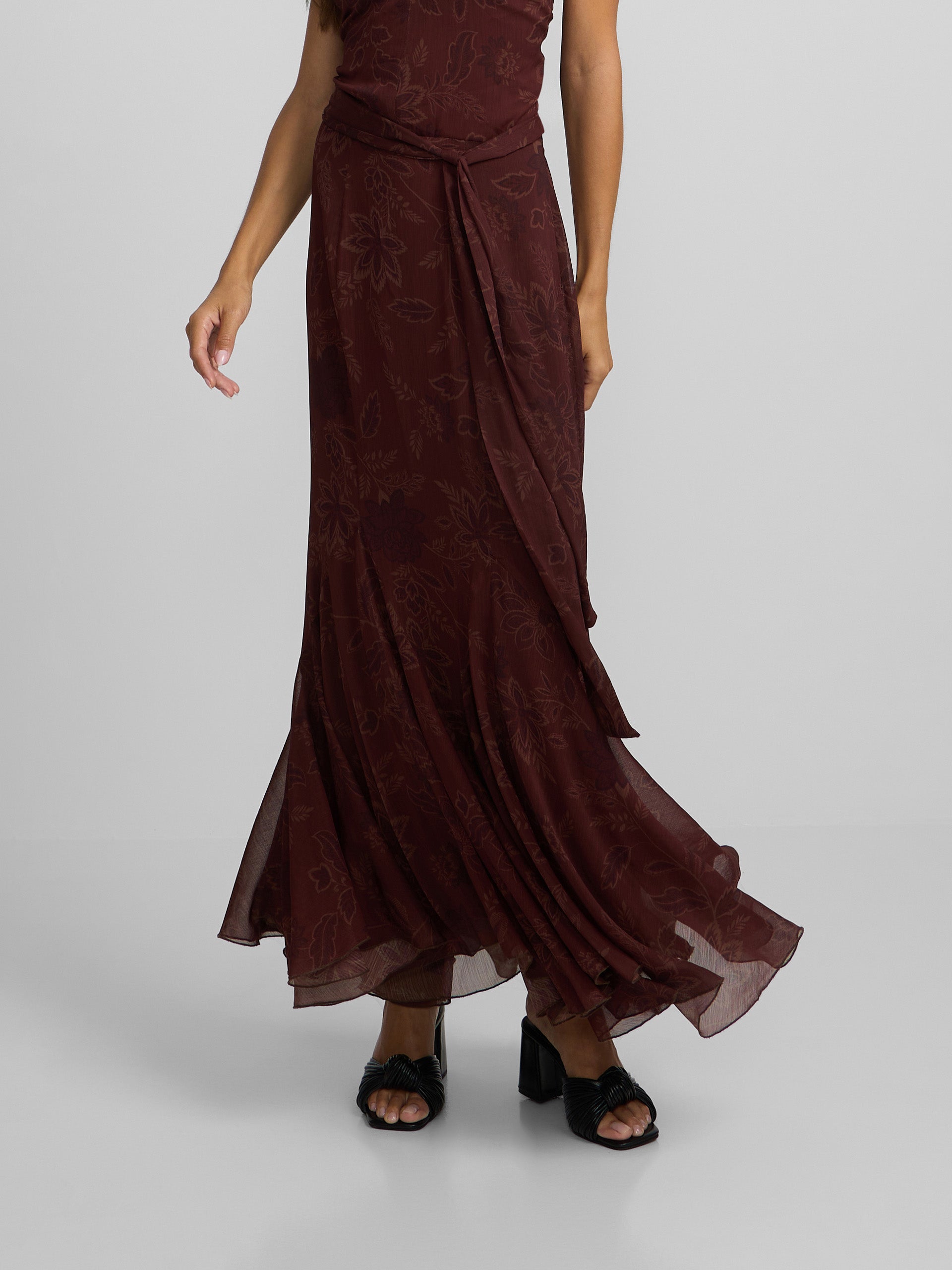 Robe à col halter imprimée marron
