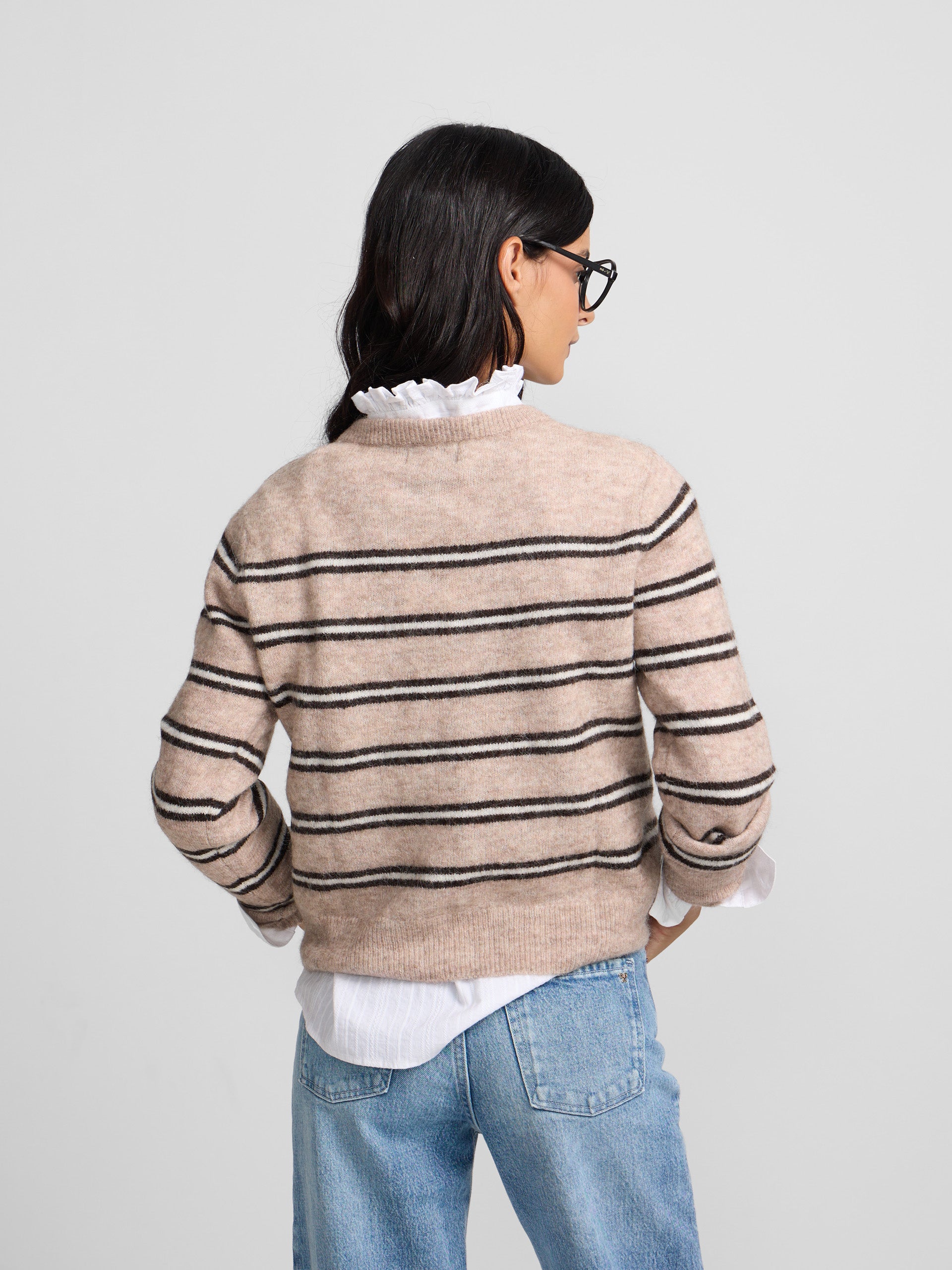 Pull à boutons rayé écru