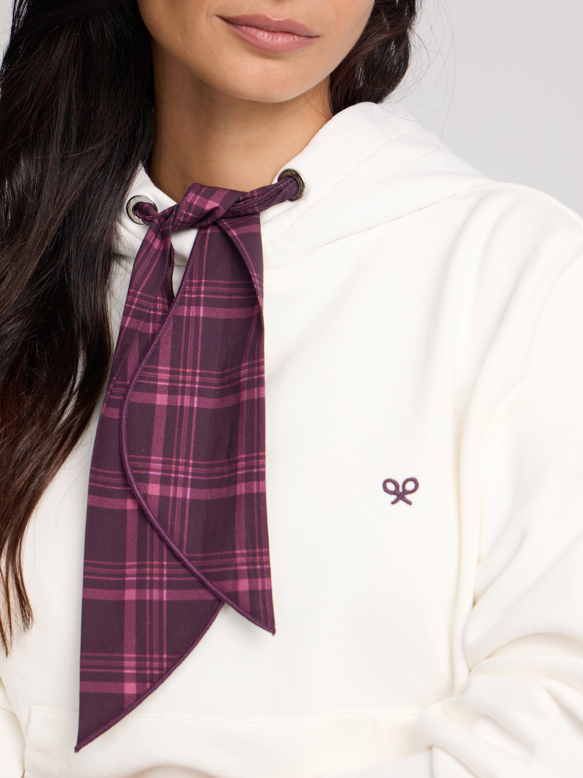 Sweatshirt mulher com capuz e lenço cru