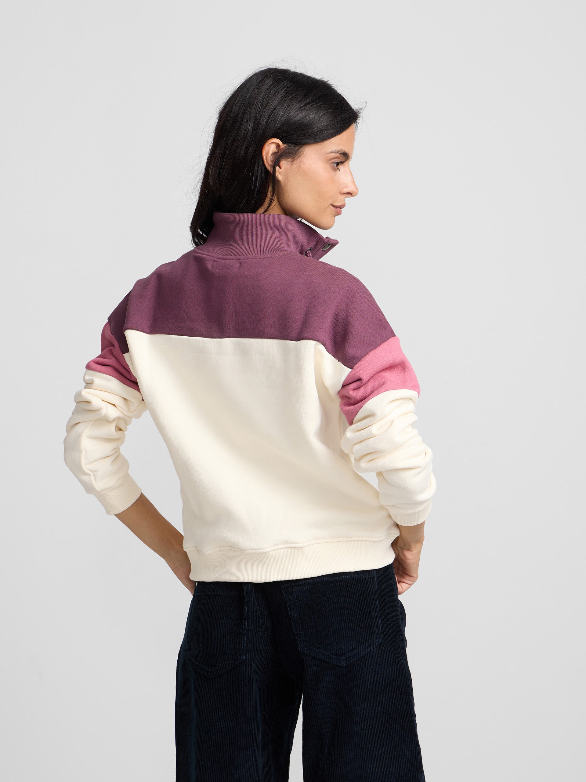 Women's tricolor sweatshirt with buttoned collar in pink and off-white