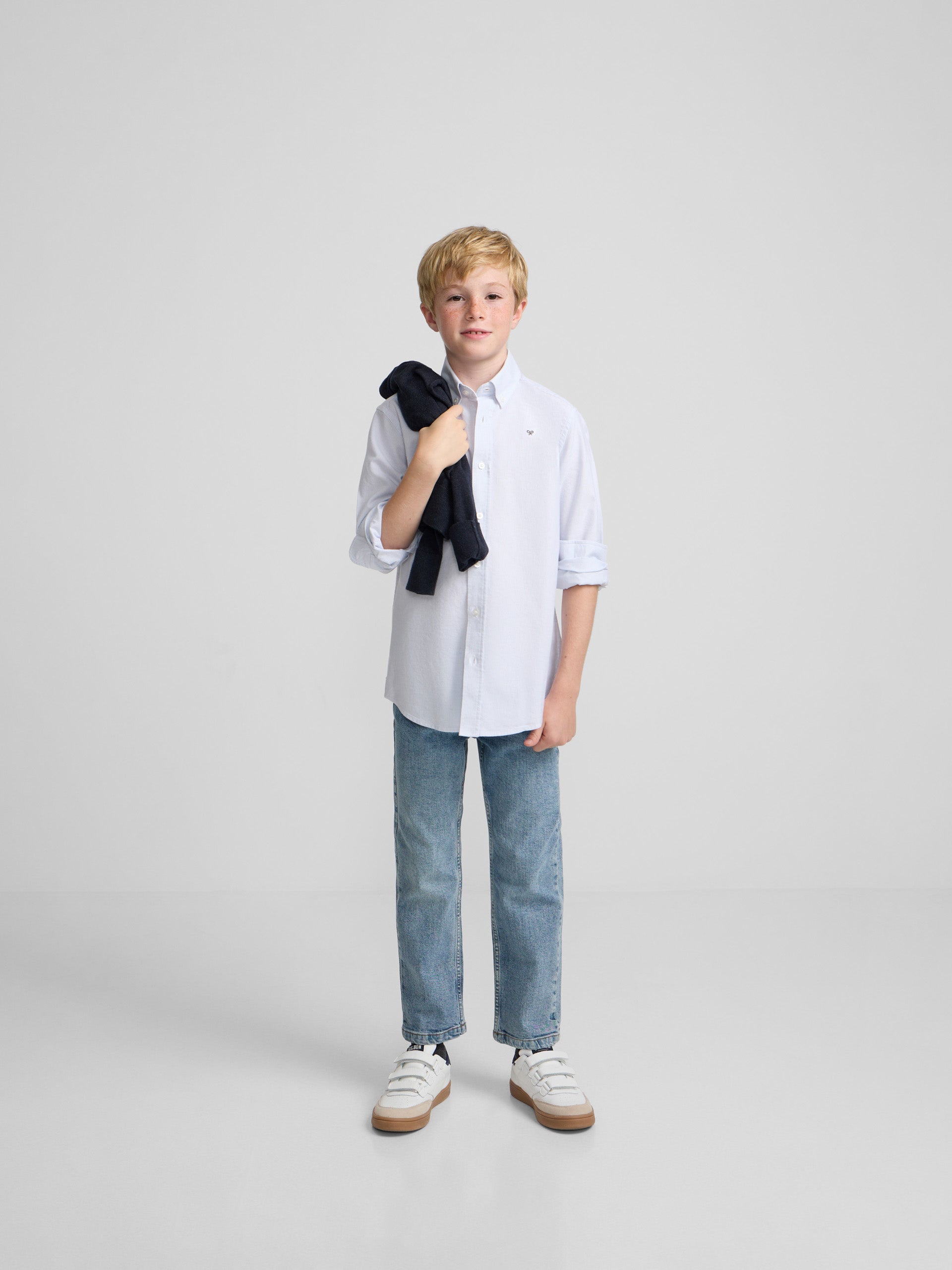 Kids' sport shirt with light blue Oxford stripes