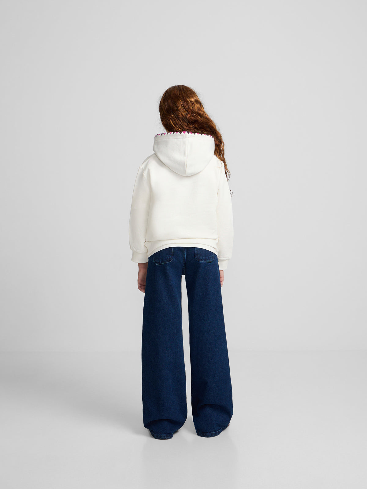 Sweat à capuche fille raquette imprimé écru