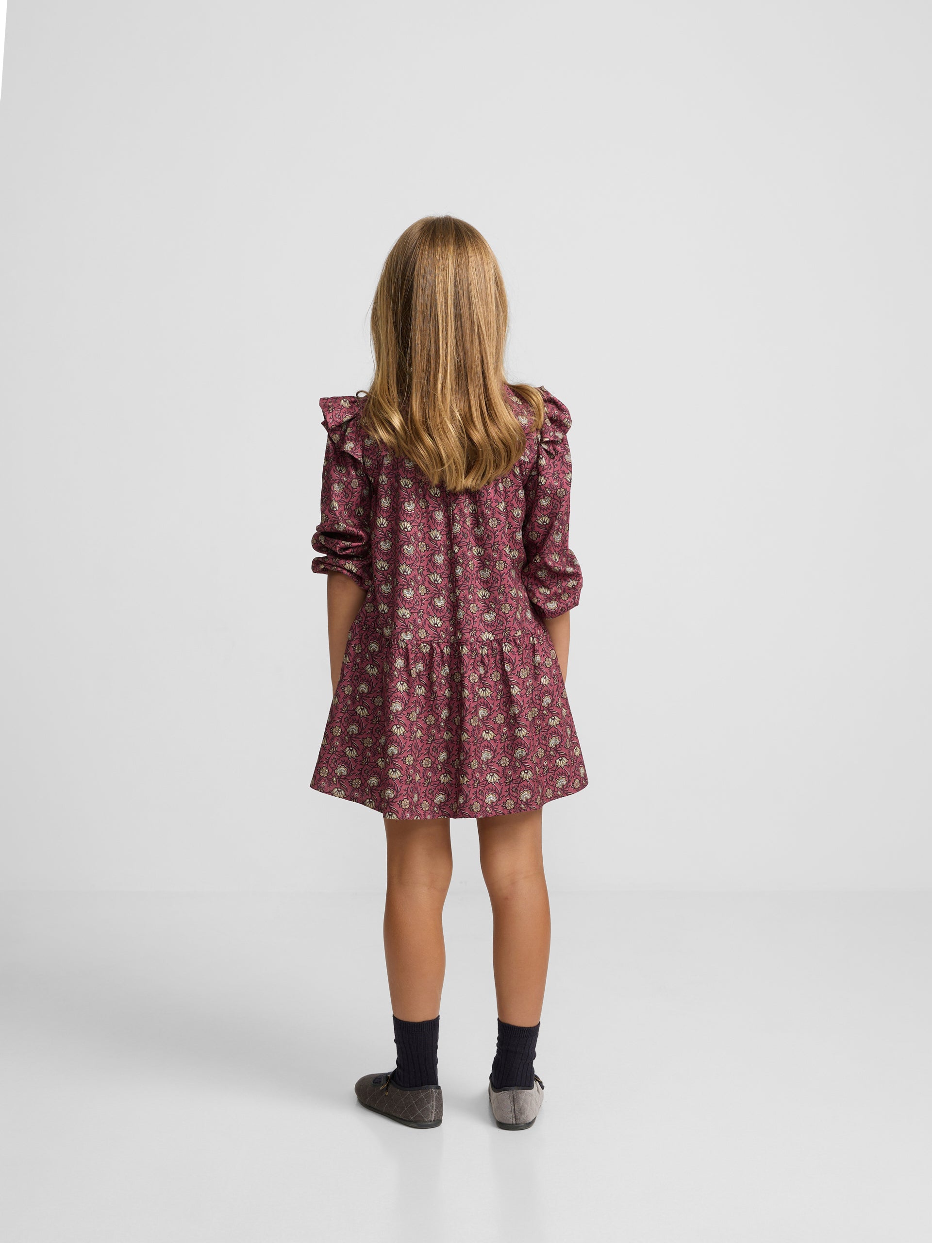 Vestido girl volantes estampado burdeos