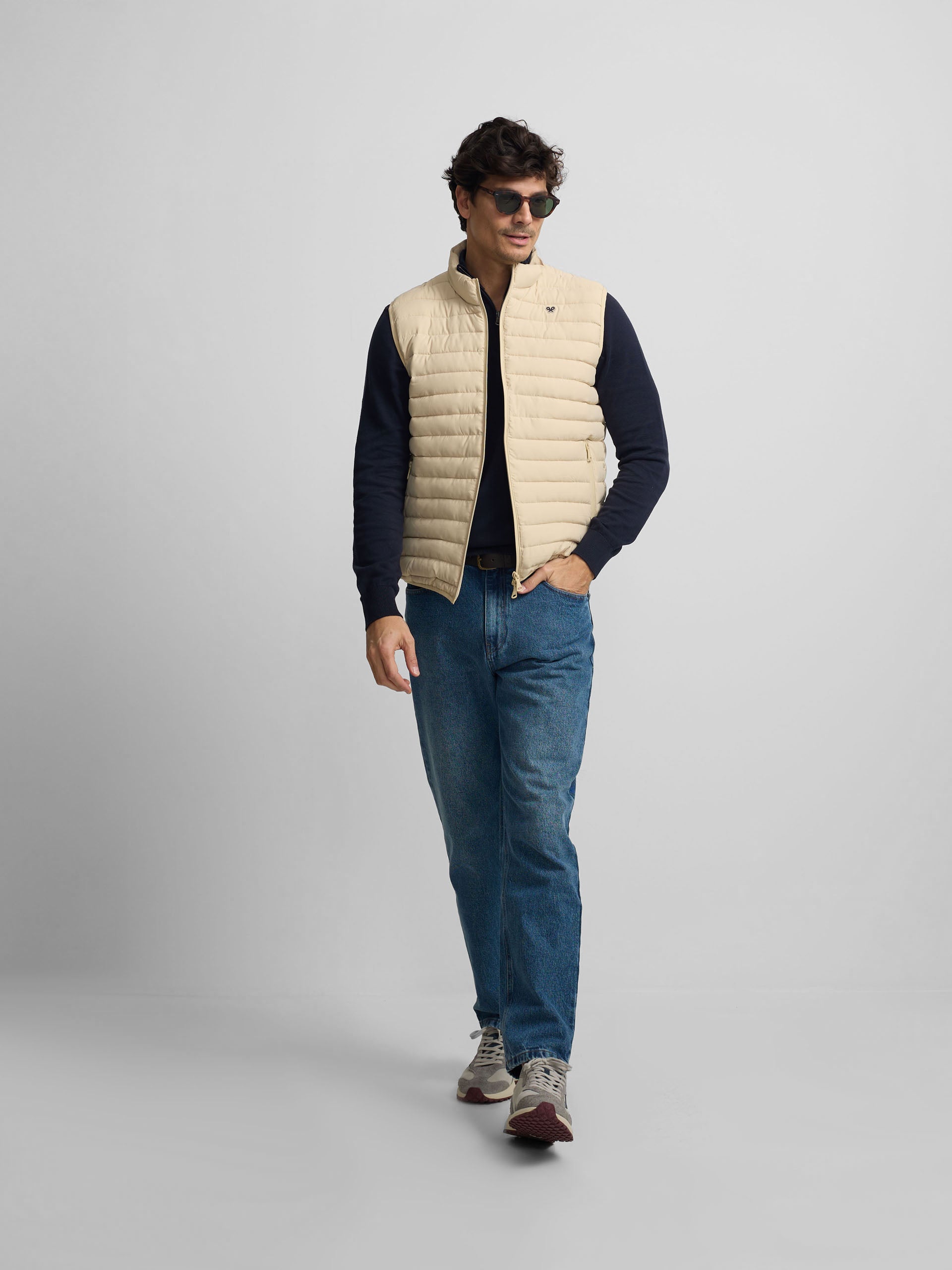 Chaleco padded beige claro