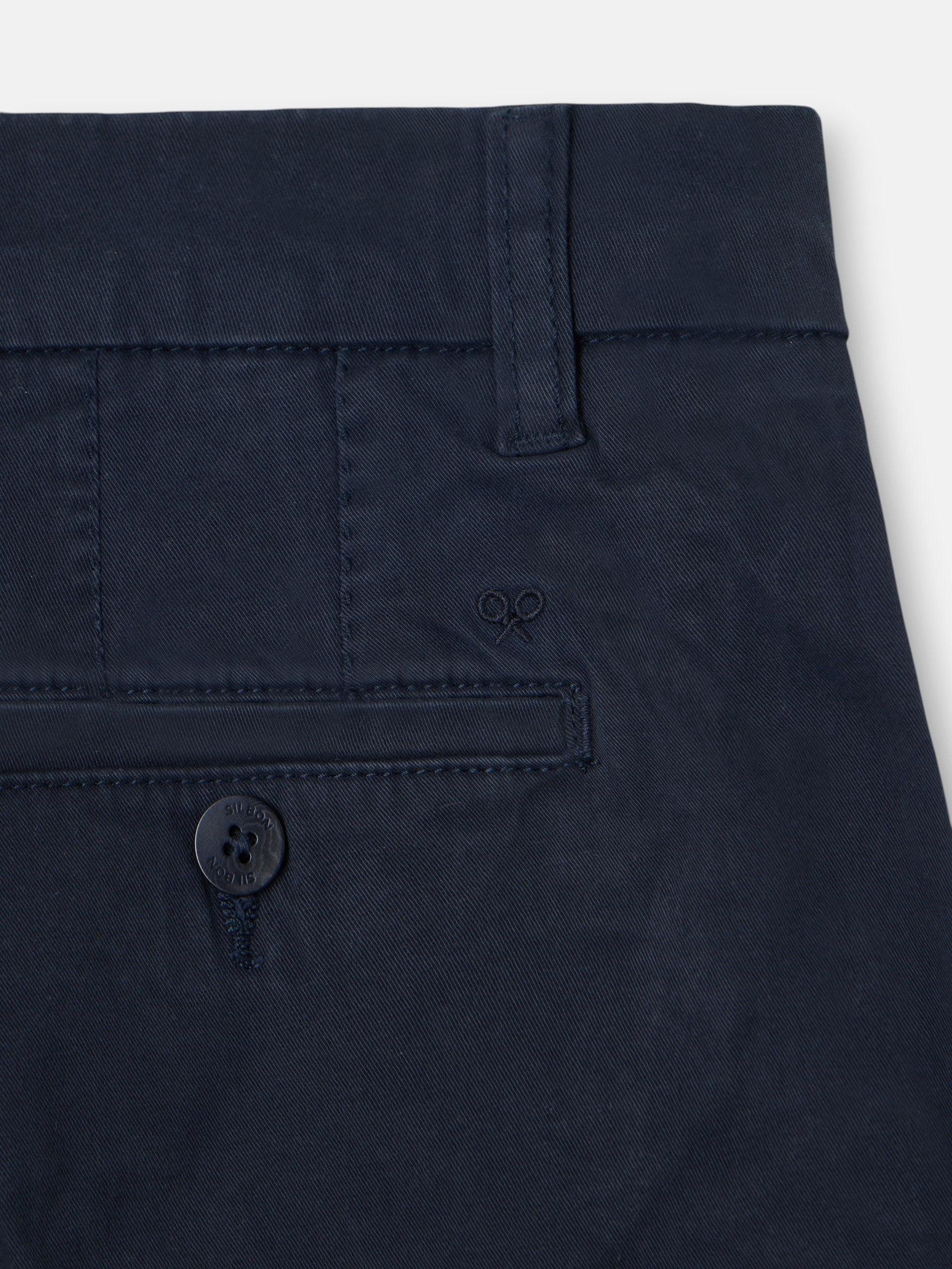 Bermuda clasica azul navy