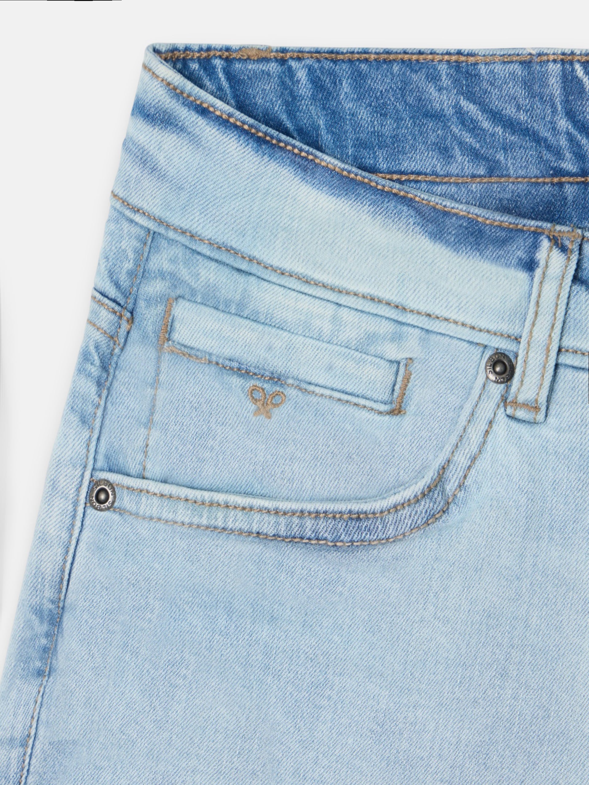 Bermuda cinco bolsillos denim azul claro