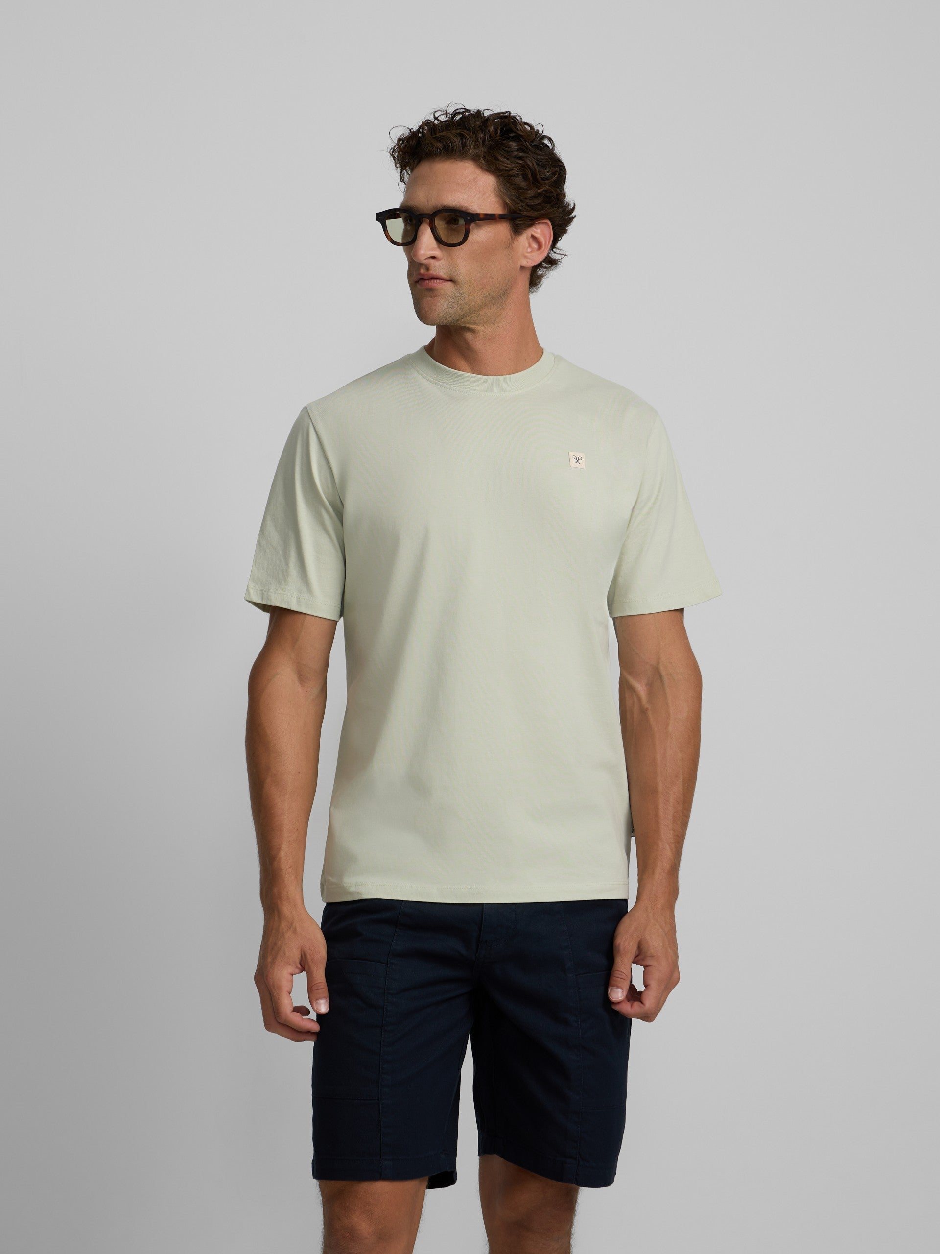 Camiseta lisa minilogo parche verde claro