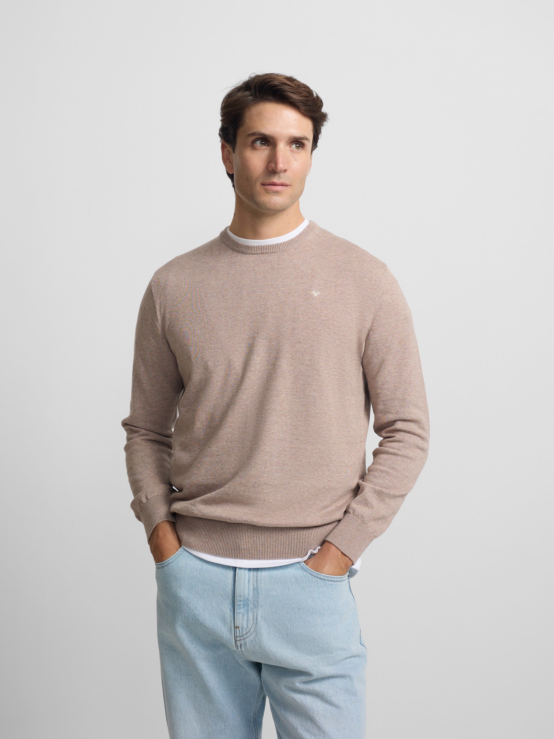 Jersey liso cuello caja beige medio