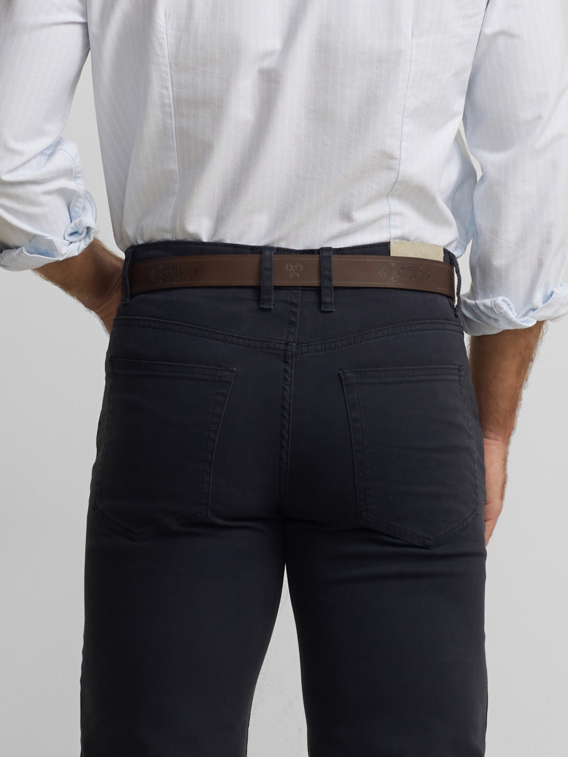 Pantalon sport cinco bolsillos azul navy