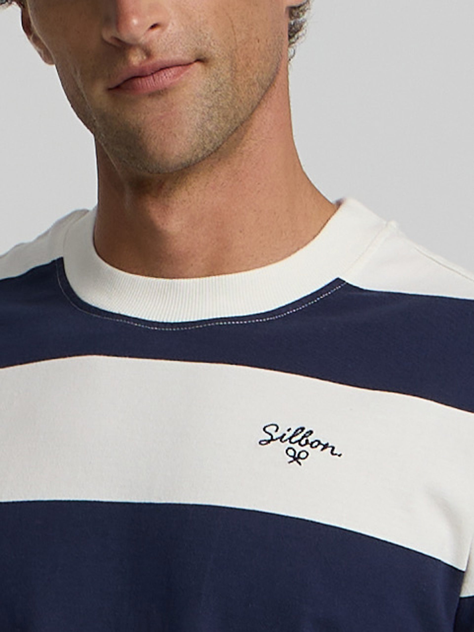 Special fit wide stripe navy t-shirt