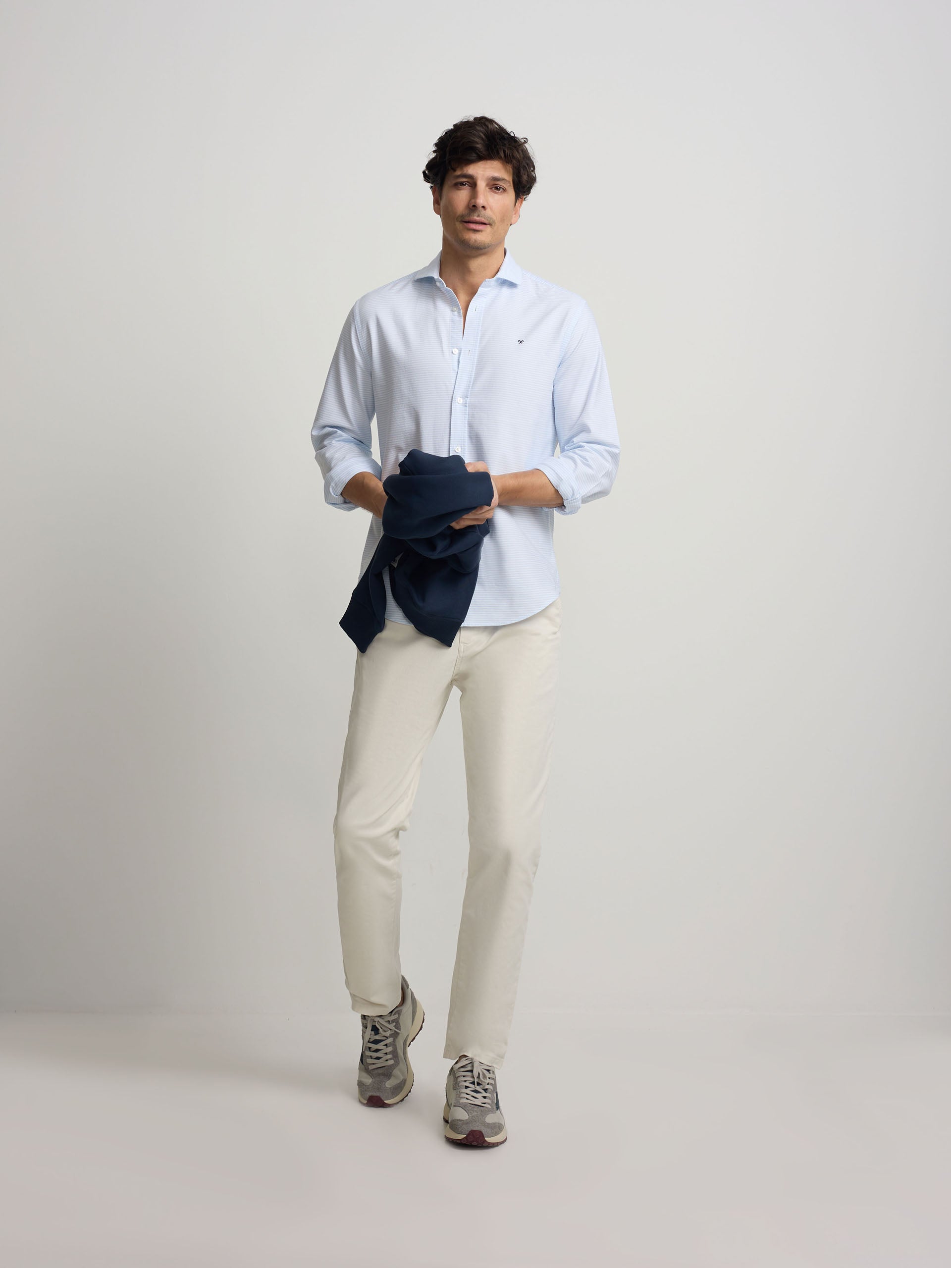 Camisa sport oxford riscas horizontais azul-claro
