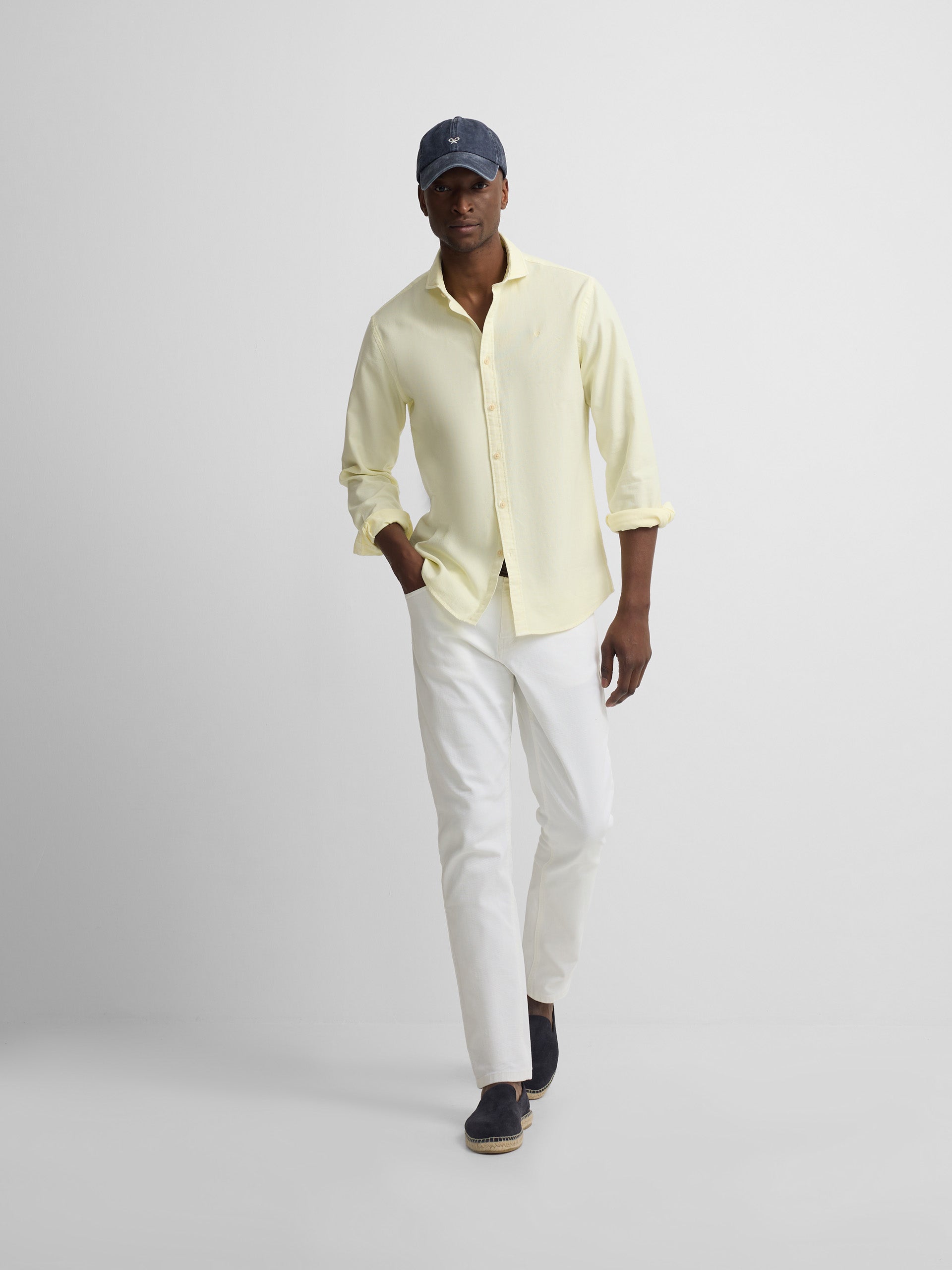 Camisa sport estrutura logótipo amarelo