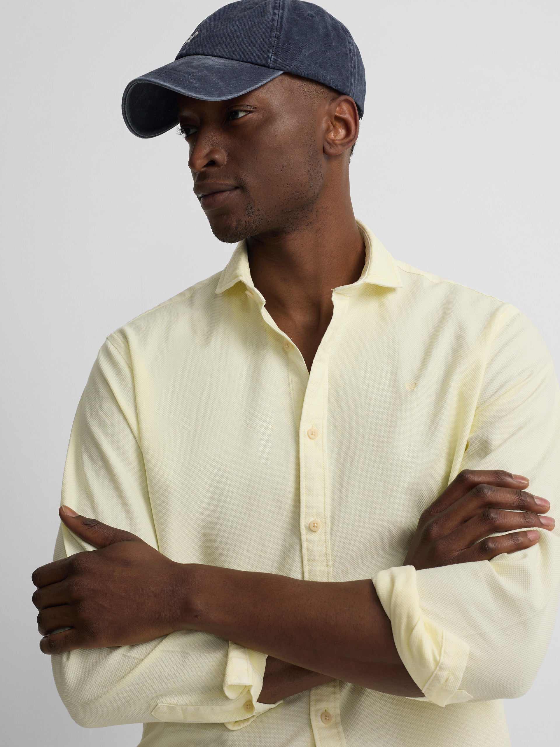 Camisa sport estrutura logótipo amarelo