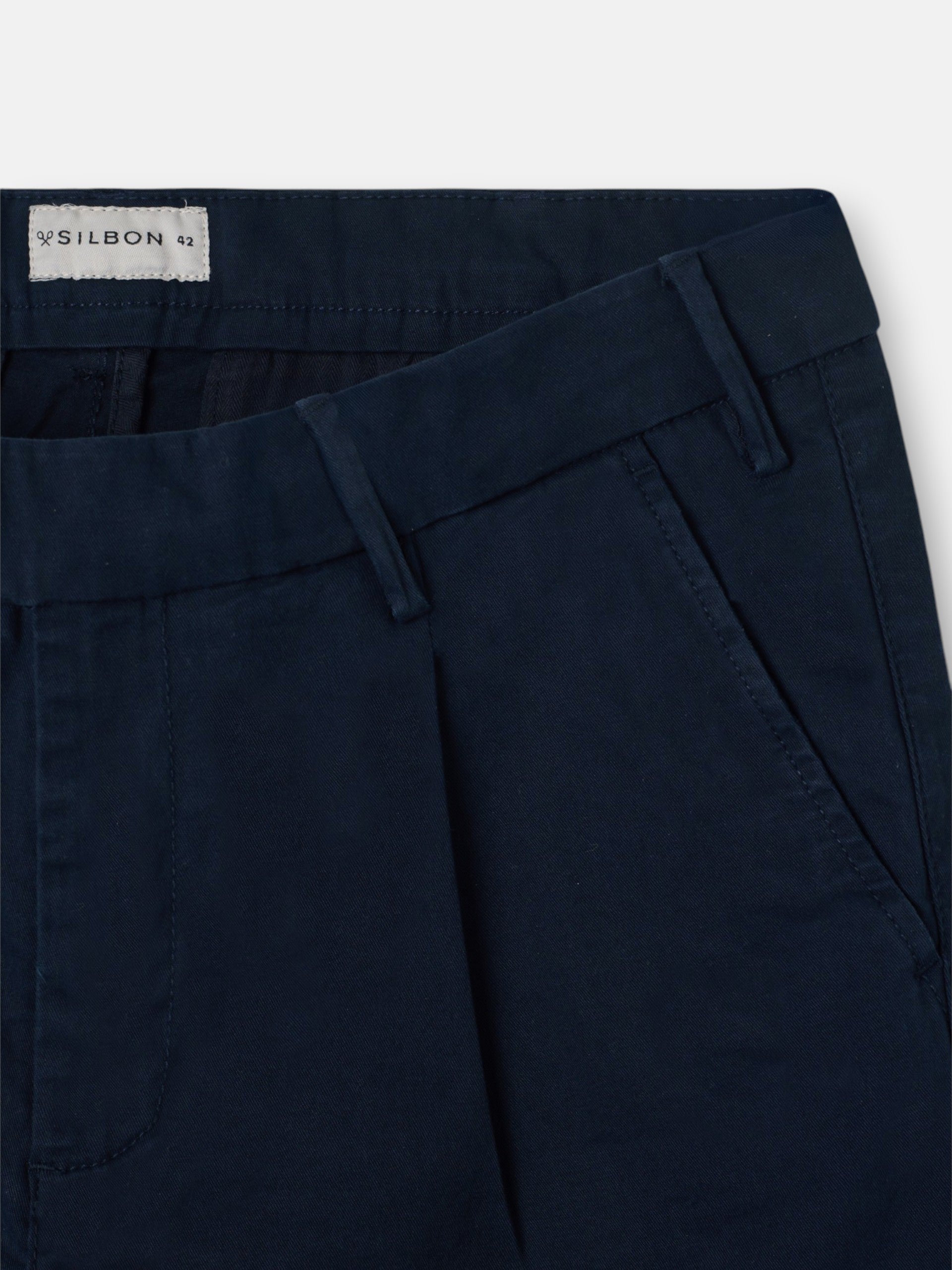 Pantalon sport chino pinzas azul navy