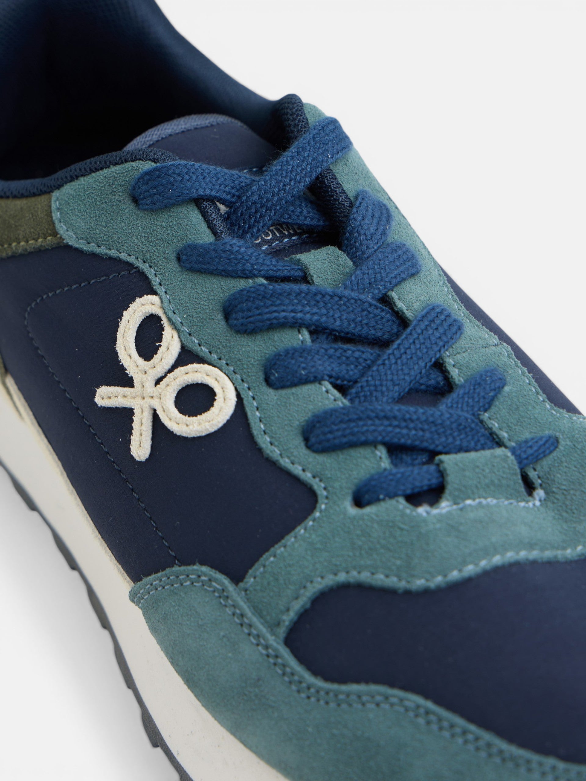 Zapatilla running style azul marino