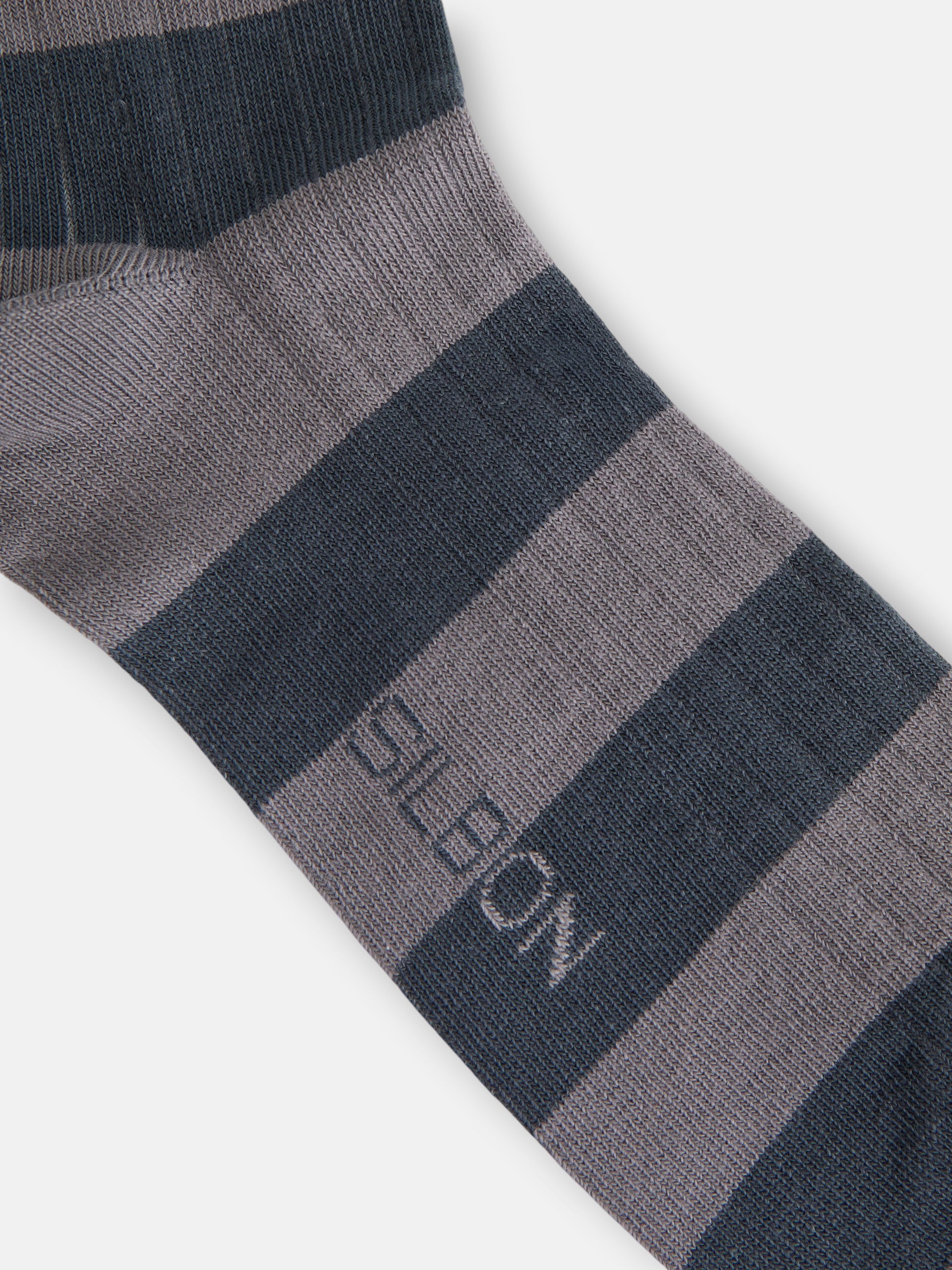 Wide stripe bicolor green sock