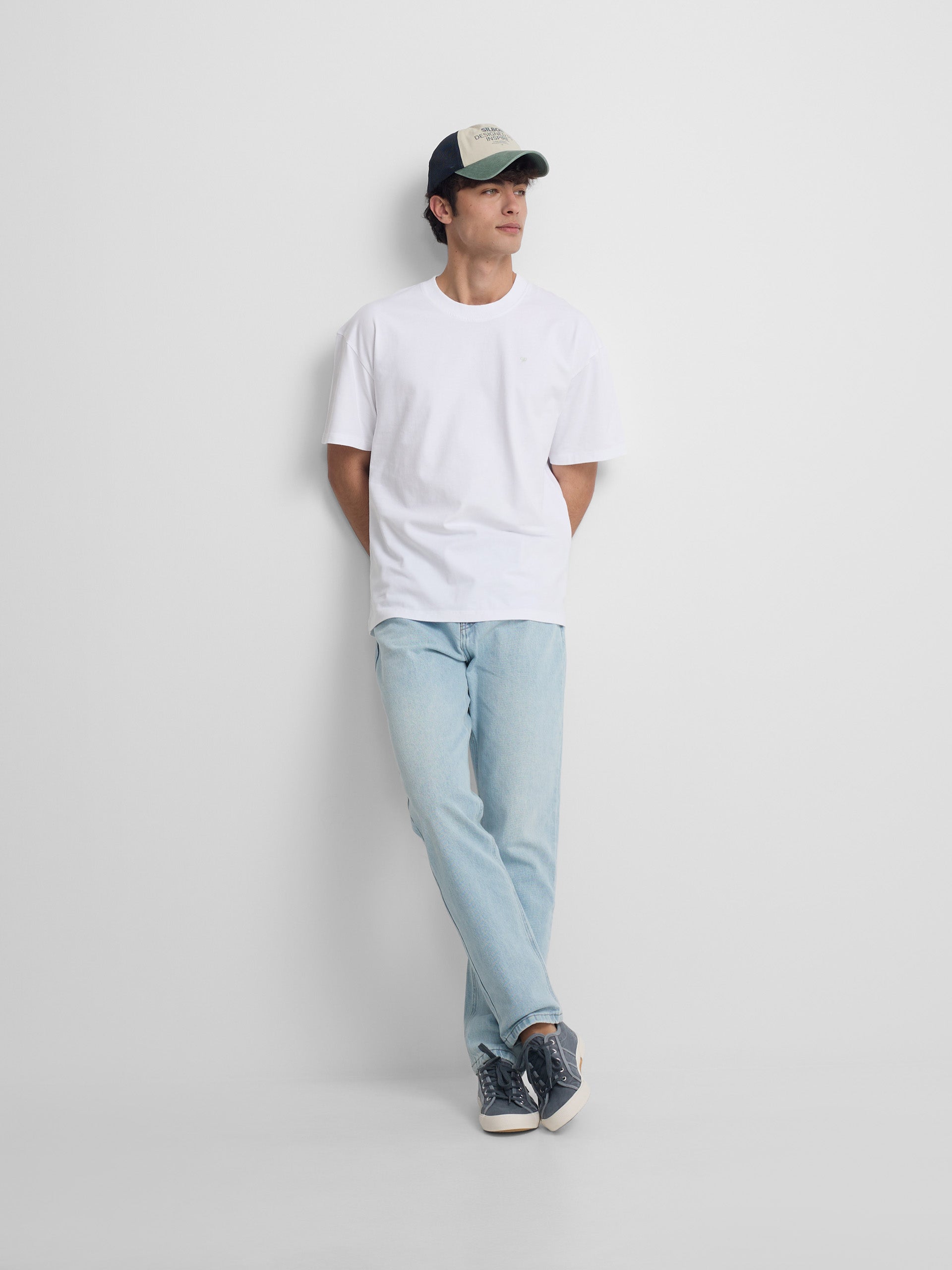 Camiseta relaxed fit surfing plans blanco