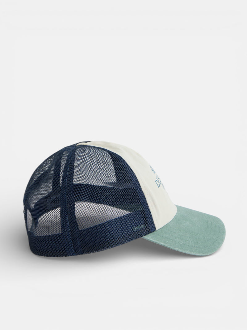 Gorra trucker designed inspired verde