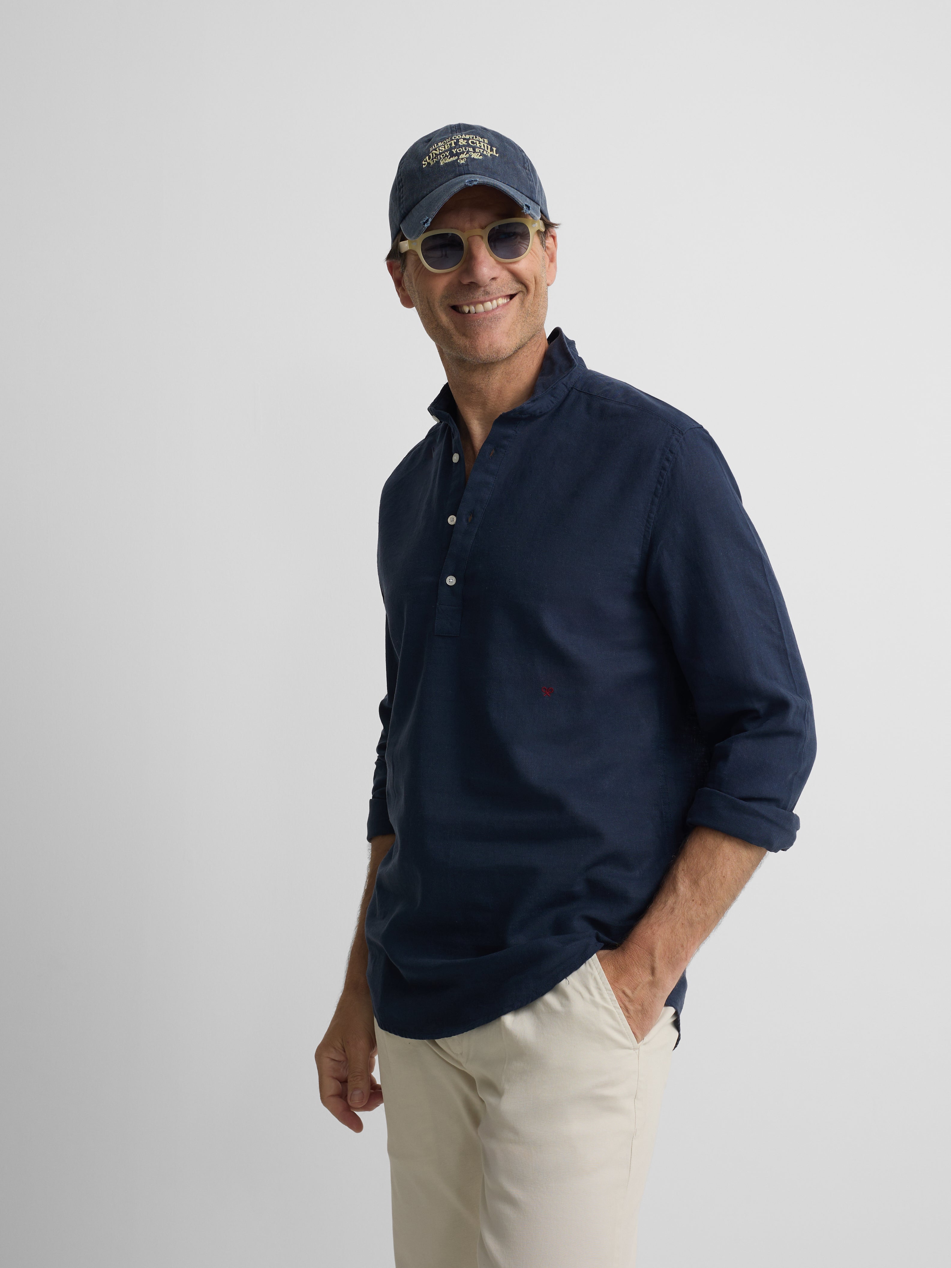 Polera sport lino azul marino
