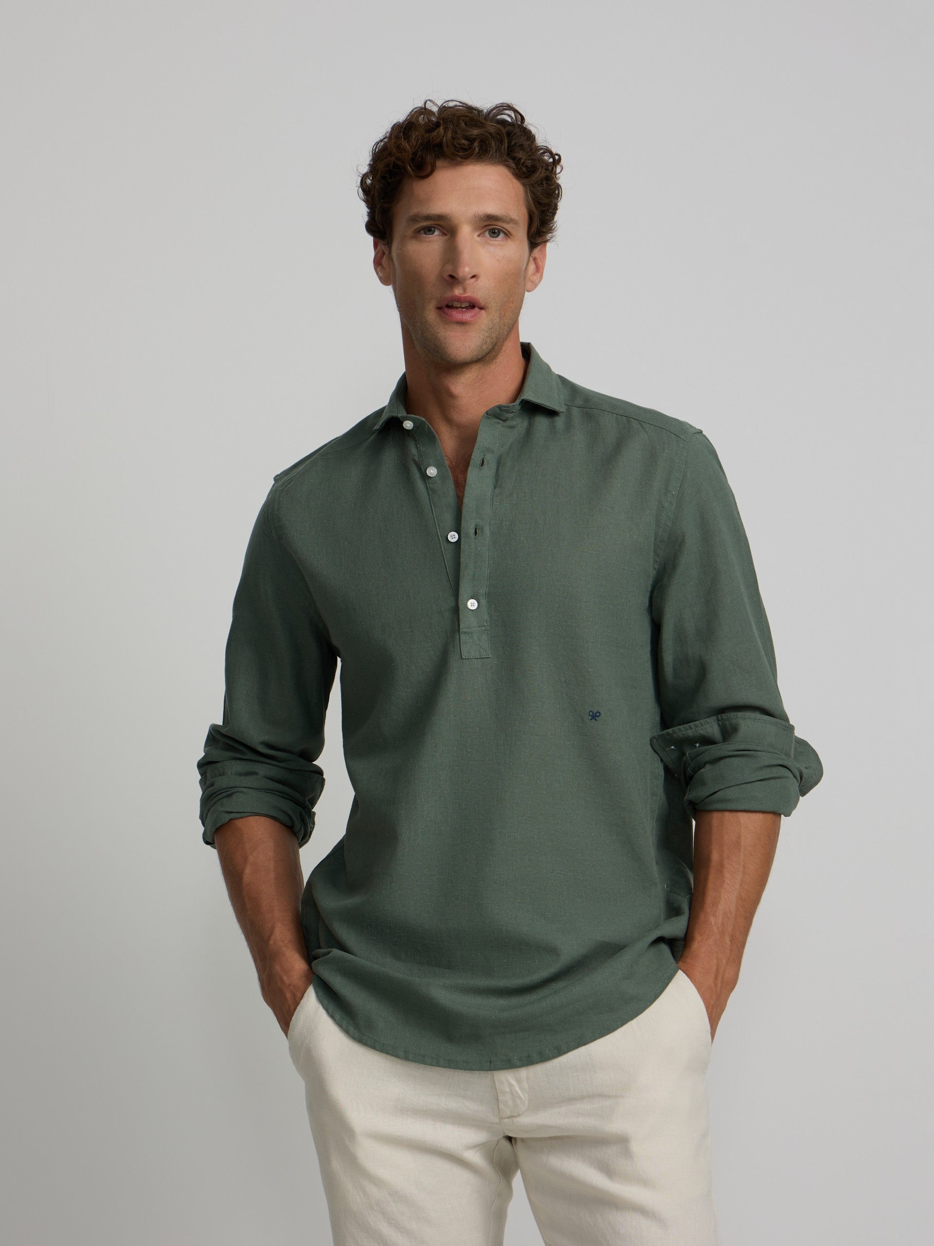 Polera sport lino verde oscuro